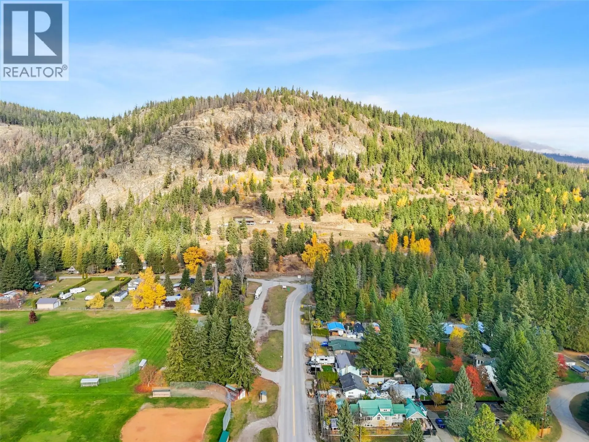 Property at 4177 SQUILAX-ANGLEMONT HIGHWAY, Scotch Creek, BC