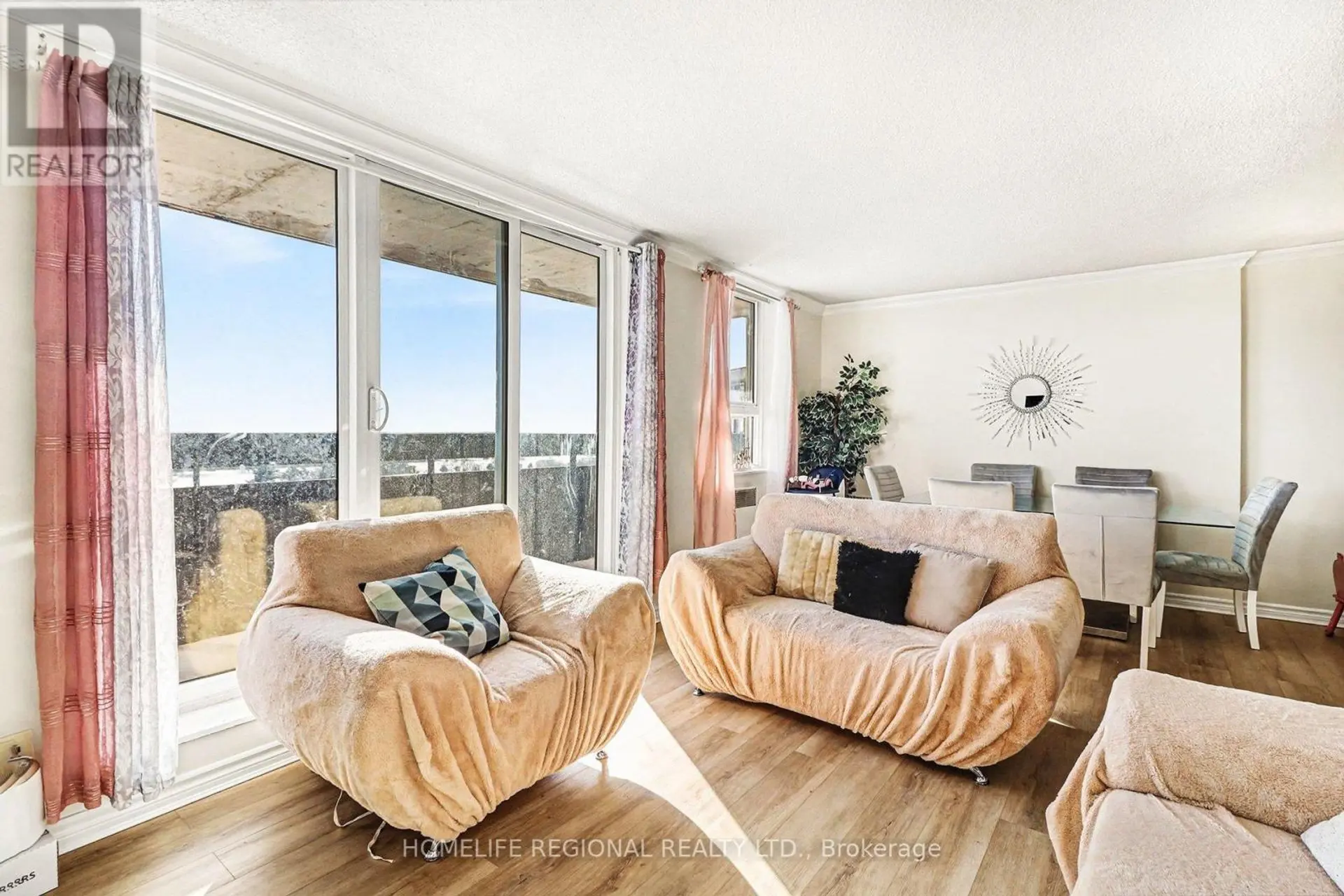 #1403 2000 JASMINE CRESCENT - Image 3