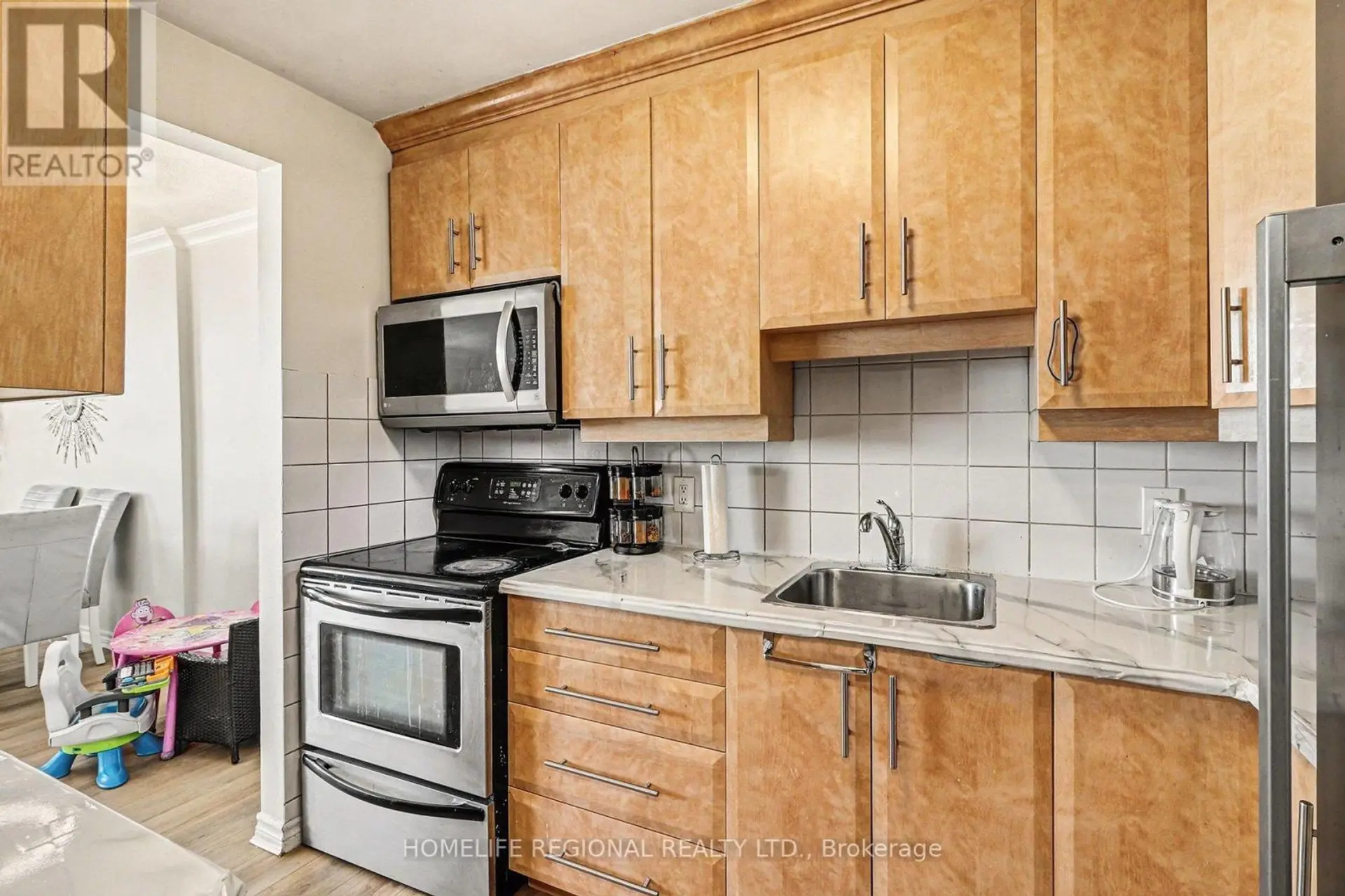 #1403 2000 JASMINE CRESCENT - Image 7