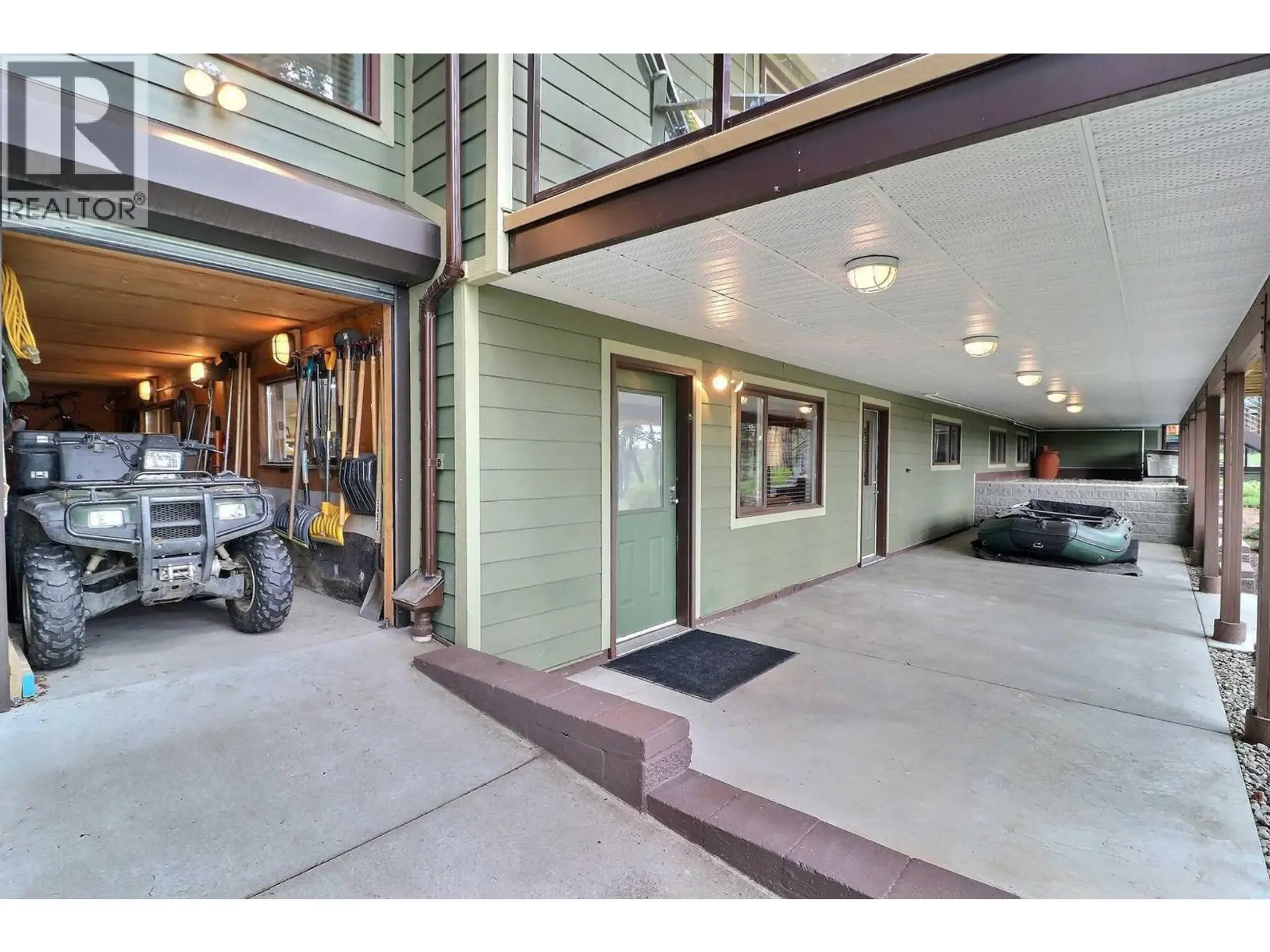 Property at 5042 GLOINNZUN DRIVE, 108 Mile Ranch, BC