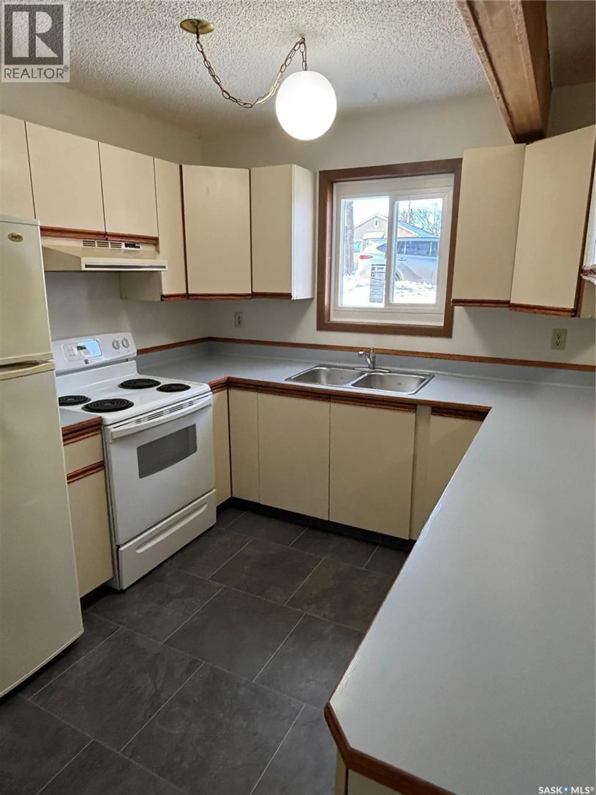 345 SCARTH STREET - Image 7