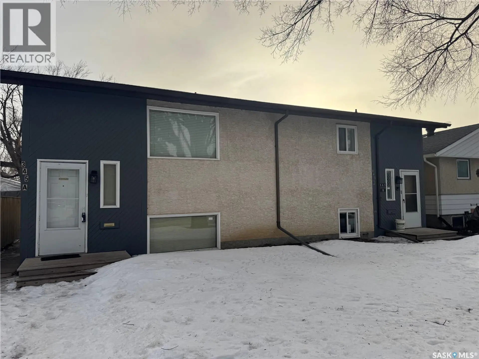 345 SCARTH STREET - Image 1