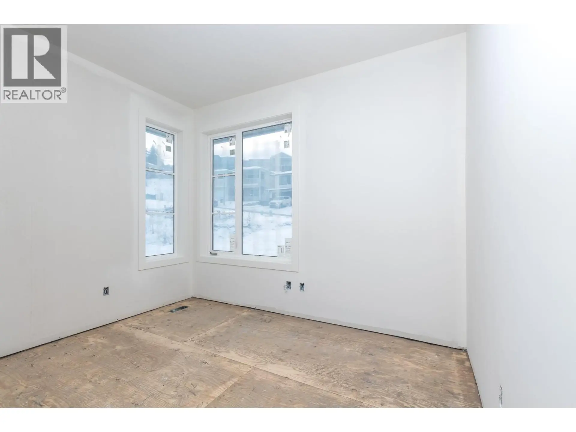 Property at 1121 16 AVENUE SE, Salmon Arm, BC