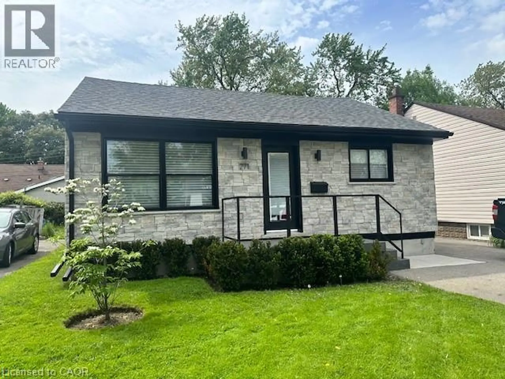 271 JULIAN AVENUE - Image 18