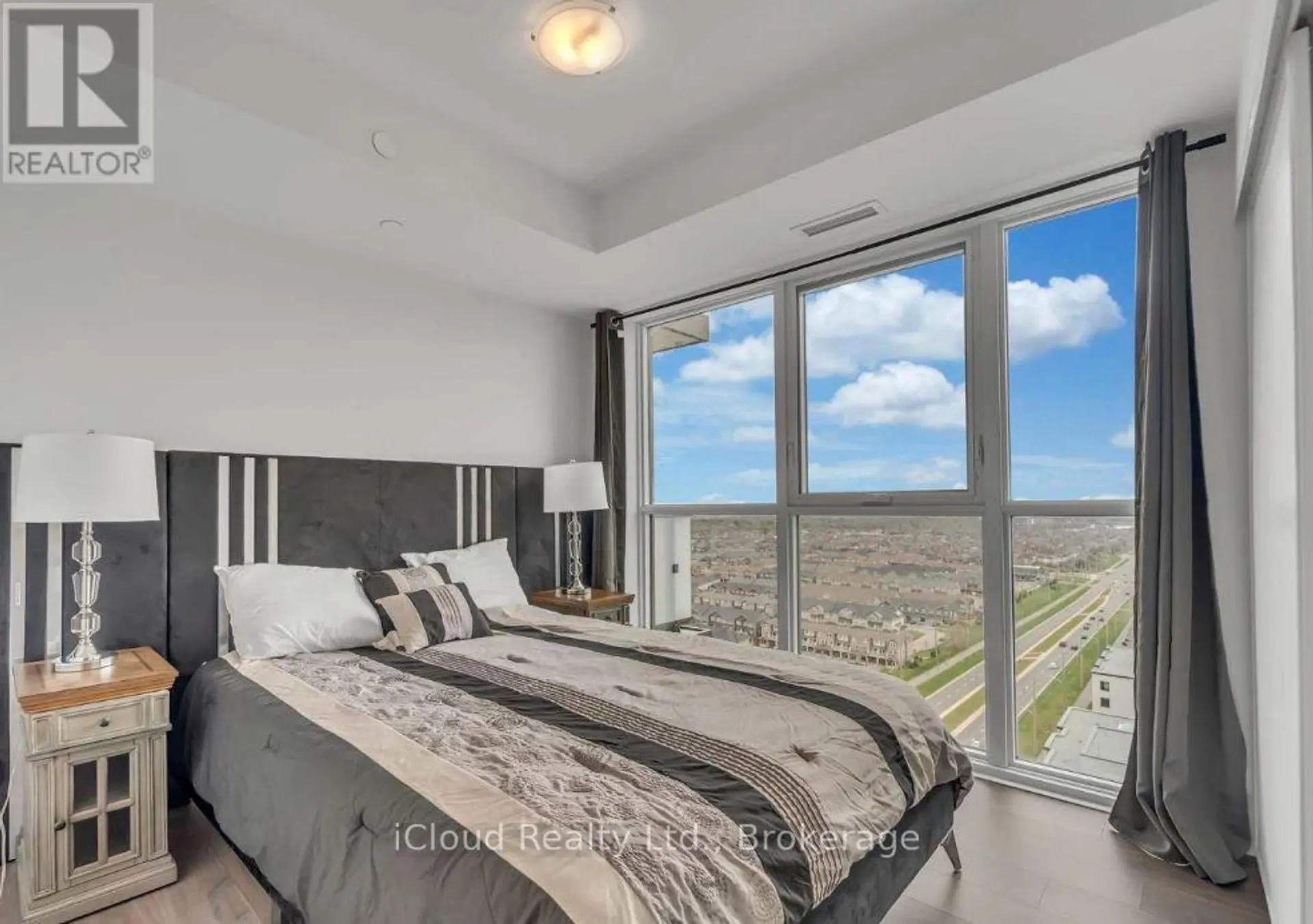 #1917 2550 SIMCOE STREET N - Image 5