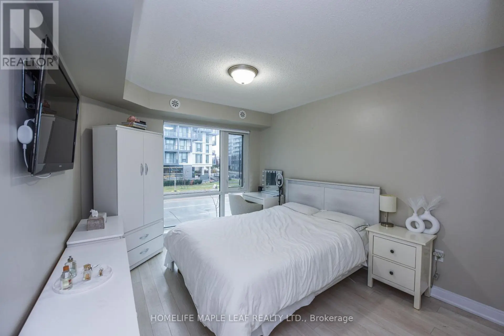 #98 100 DUFAY ROAD N - Image 11