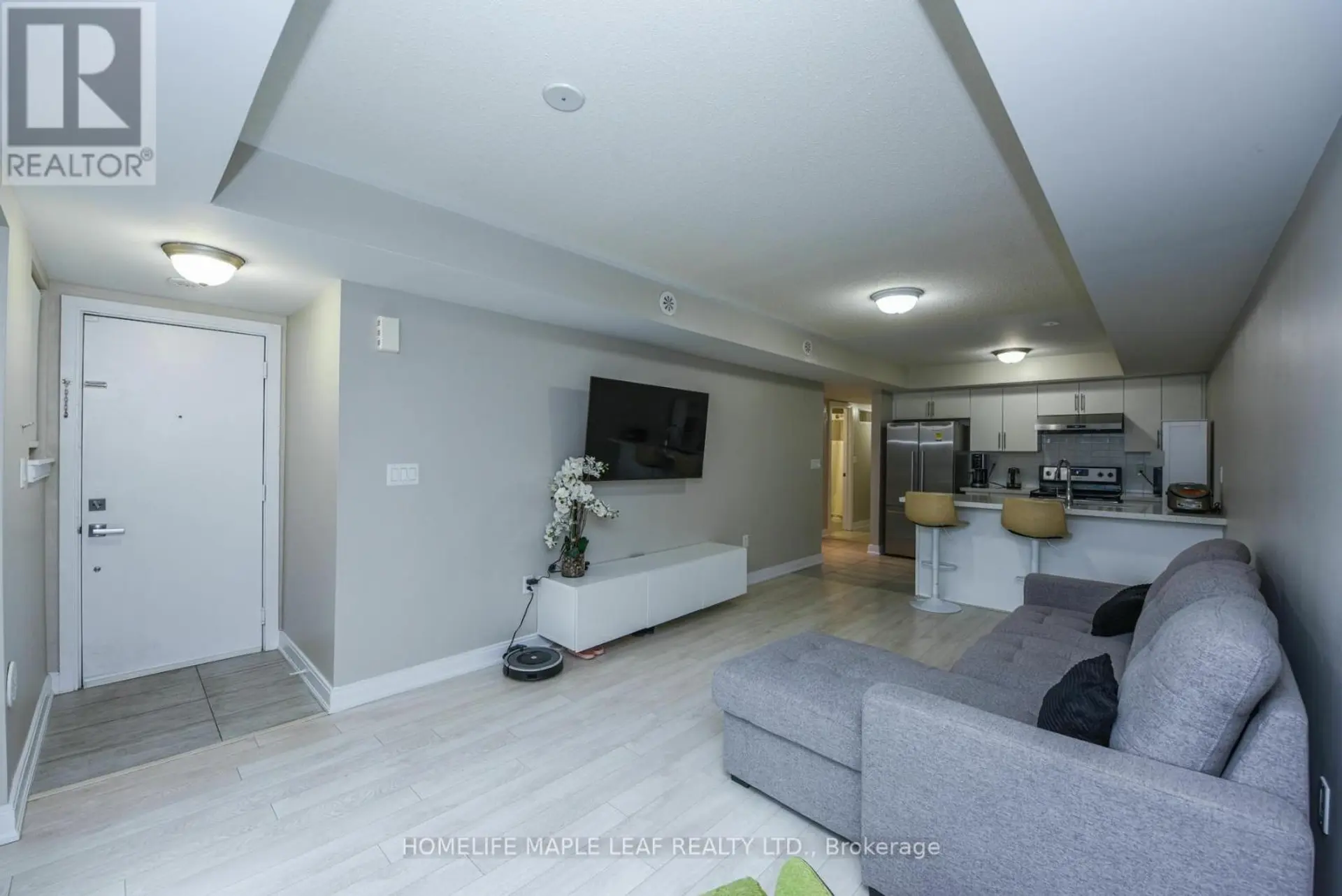#98 100 DUFAY ROAD N - Image 5