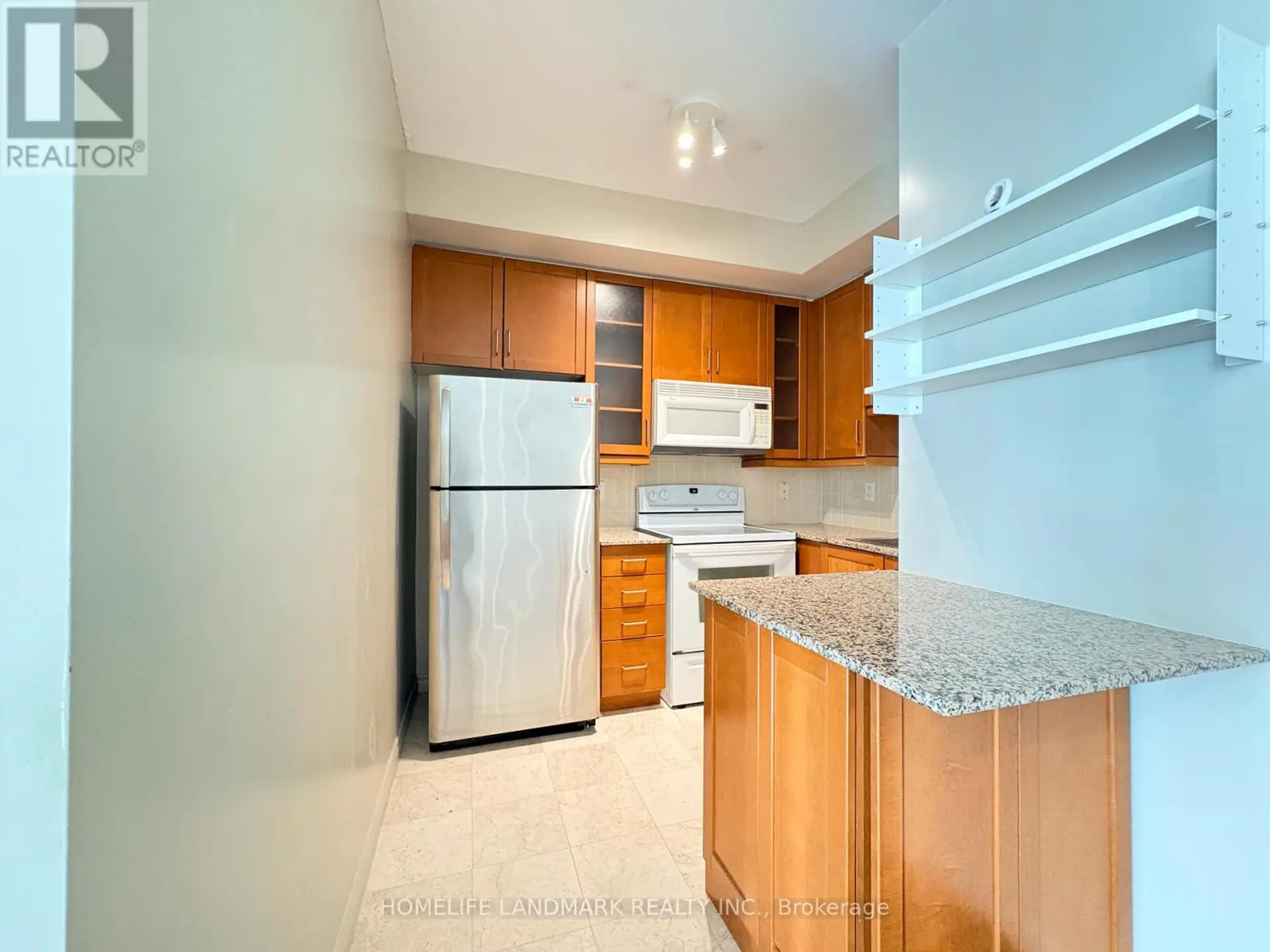 #1015 60 BYNG AVENUE - Image 10