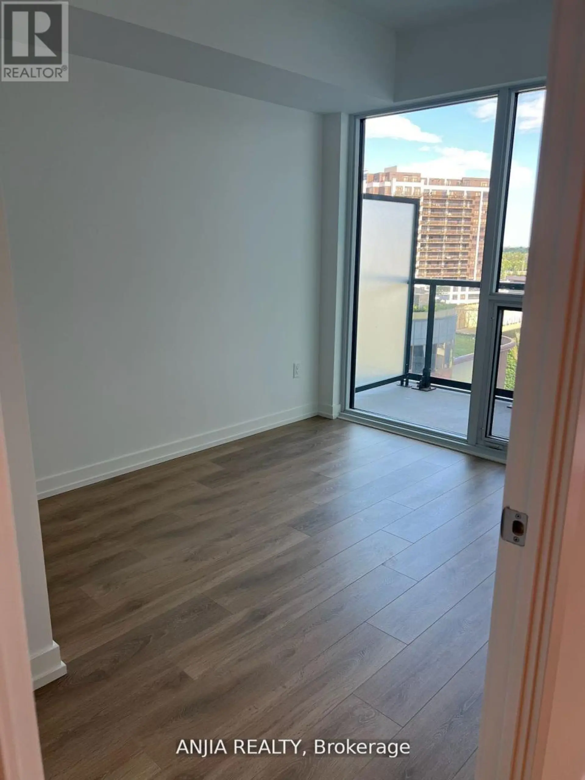 #932 1100 SHEPPARD AVENUE W - Image 6