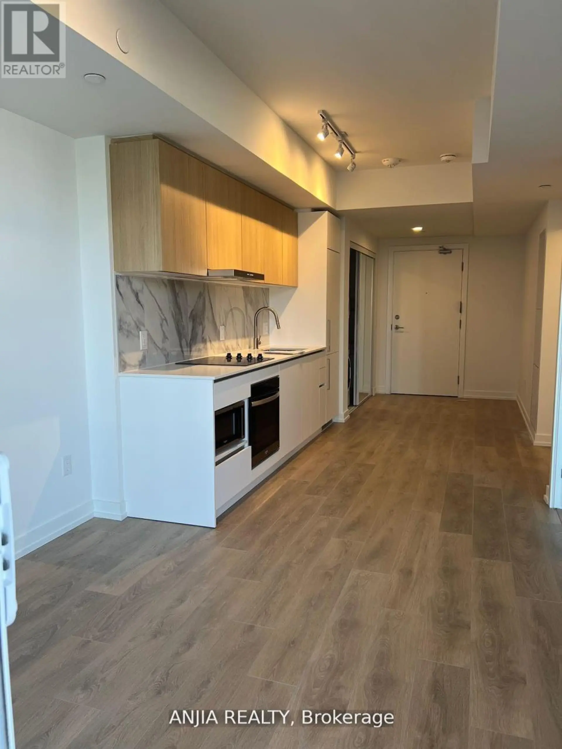 #932 1100 SHEPPARD AVENUE W - Image 9