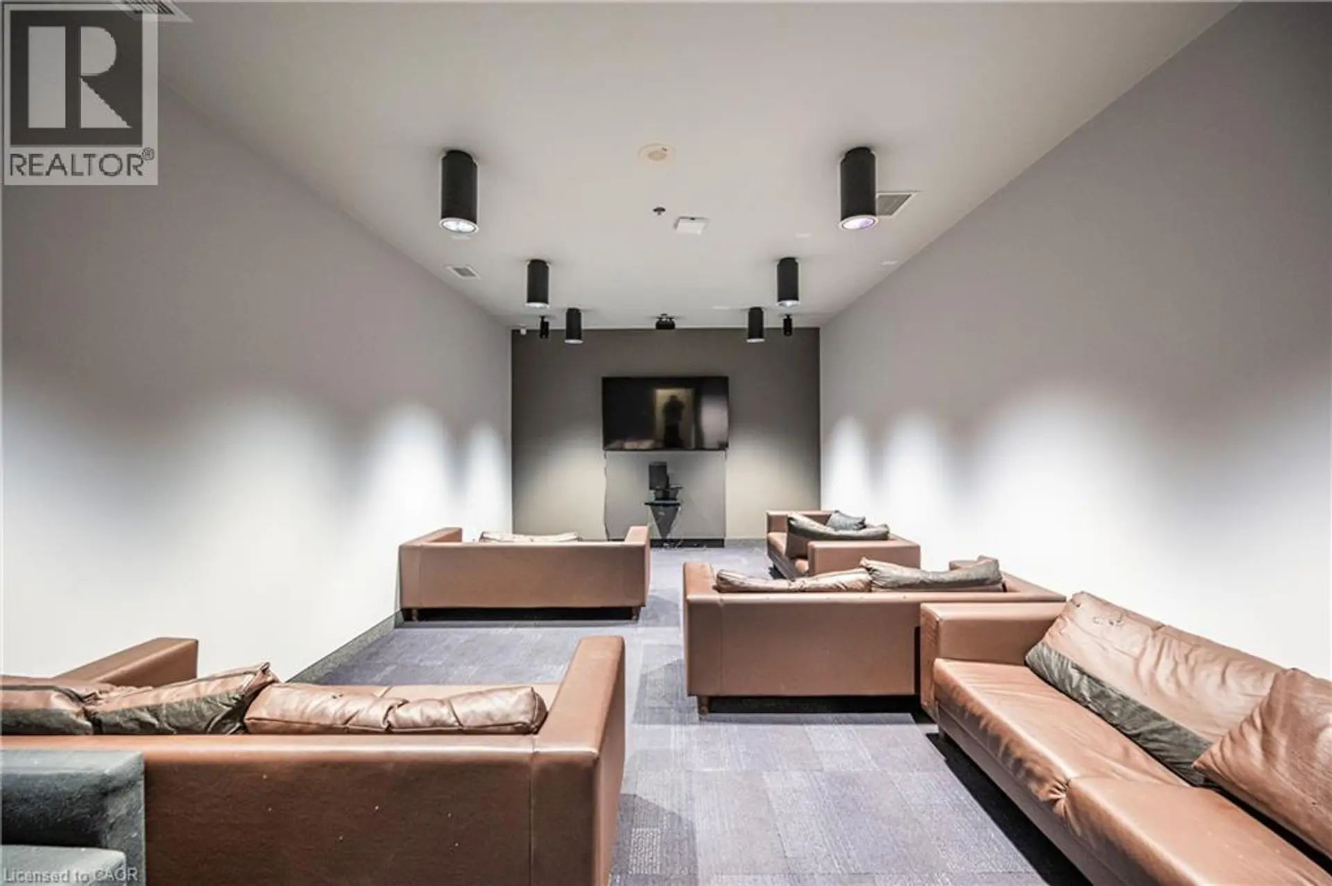#1106 318 SPRUCE Street - Image 18