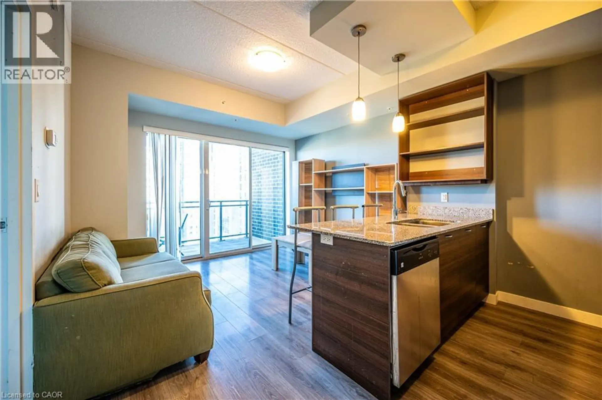 #1106 318 SPRUCE Street - Image 2