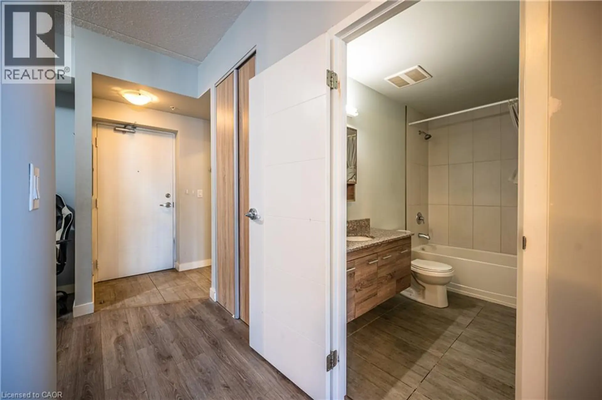 #1106 318 SPRUCE Street - Image 9