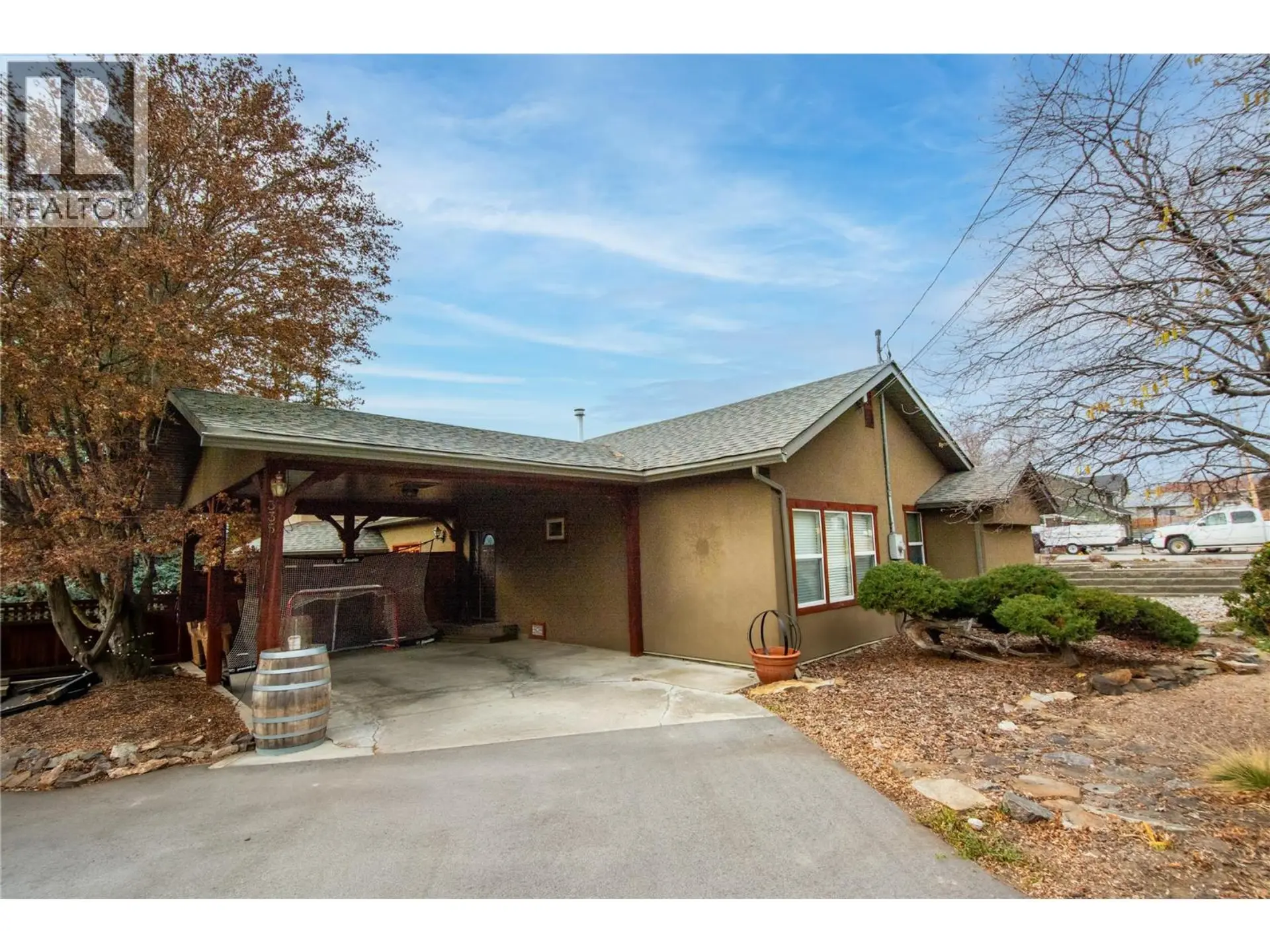 Property at 335 MIDDLE BENCH Road, Penticton, BC