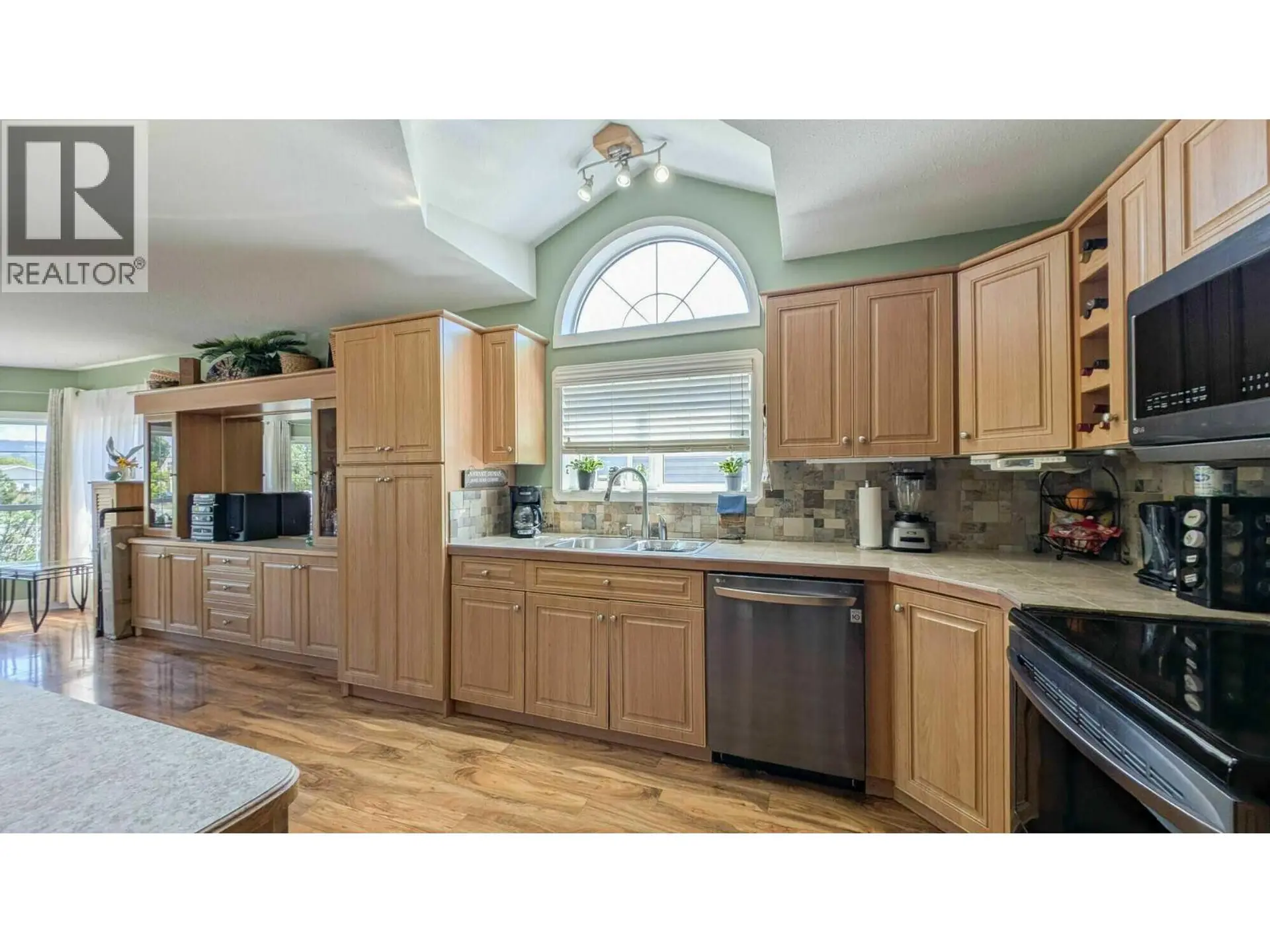 Property at 36 PINEWOOD AVENUE, Cranbrook, BC