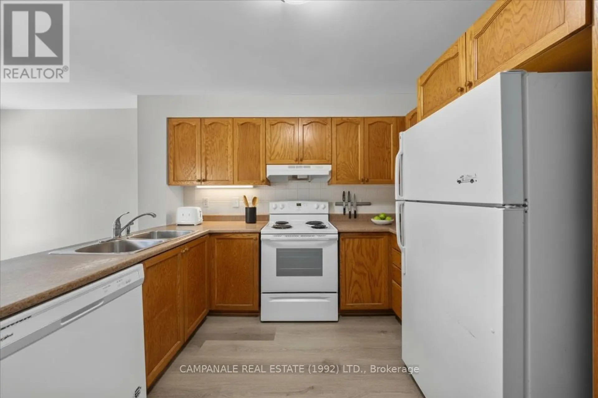 831 LONGFIELDS DRIVE - Image 6