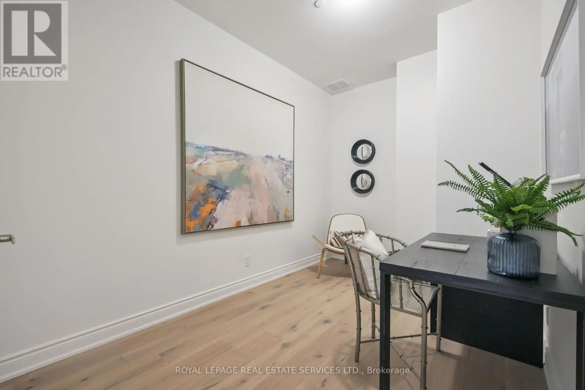 #904 393 KING STREET W - Image 9
