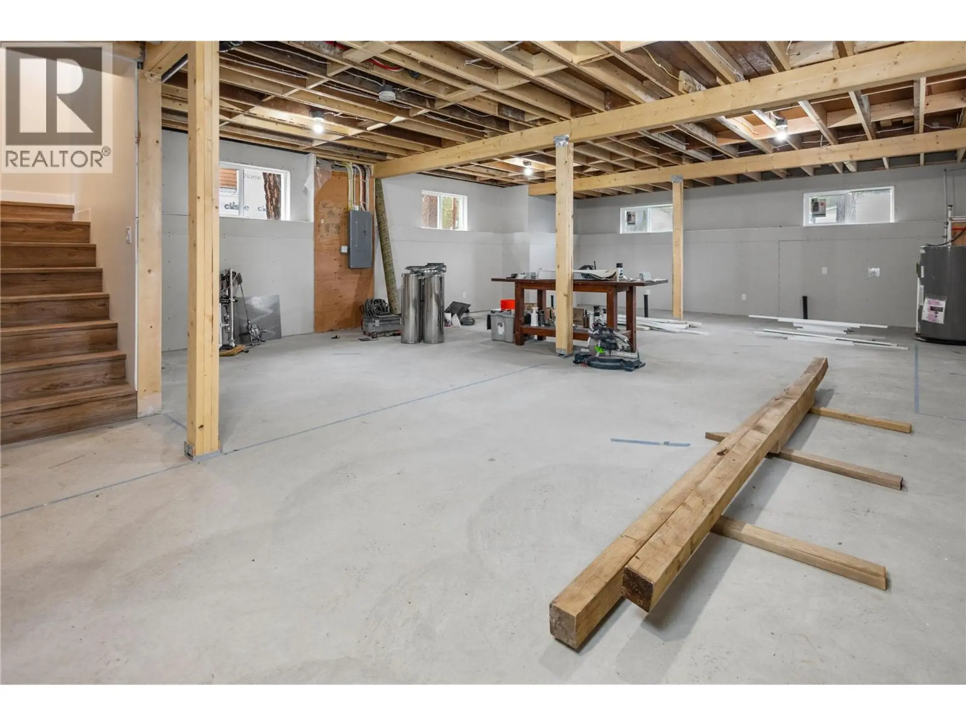 Property at 8127 DONALDSON DRIVE, Grand Forks, BC