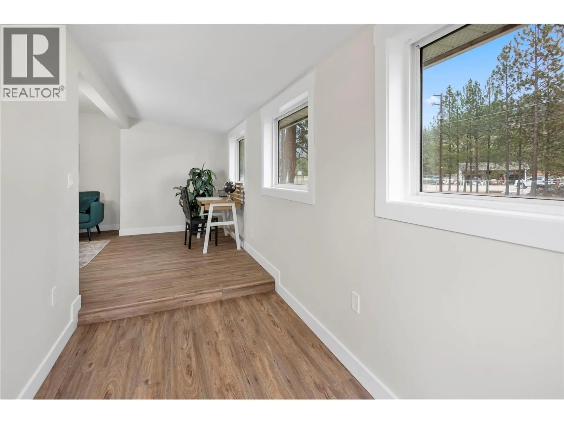 Property at 8127 DONALDSON DRIVE, Grand Forks, BC