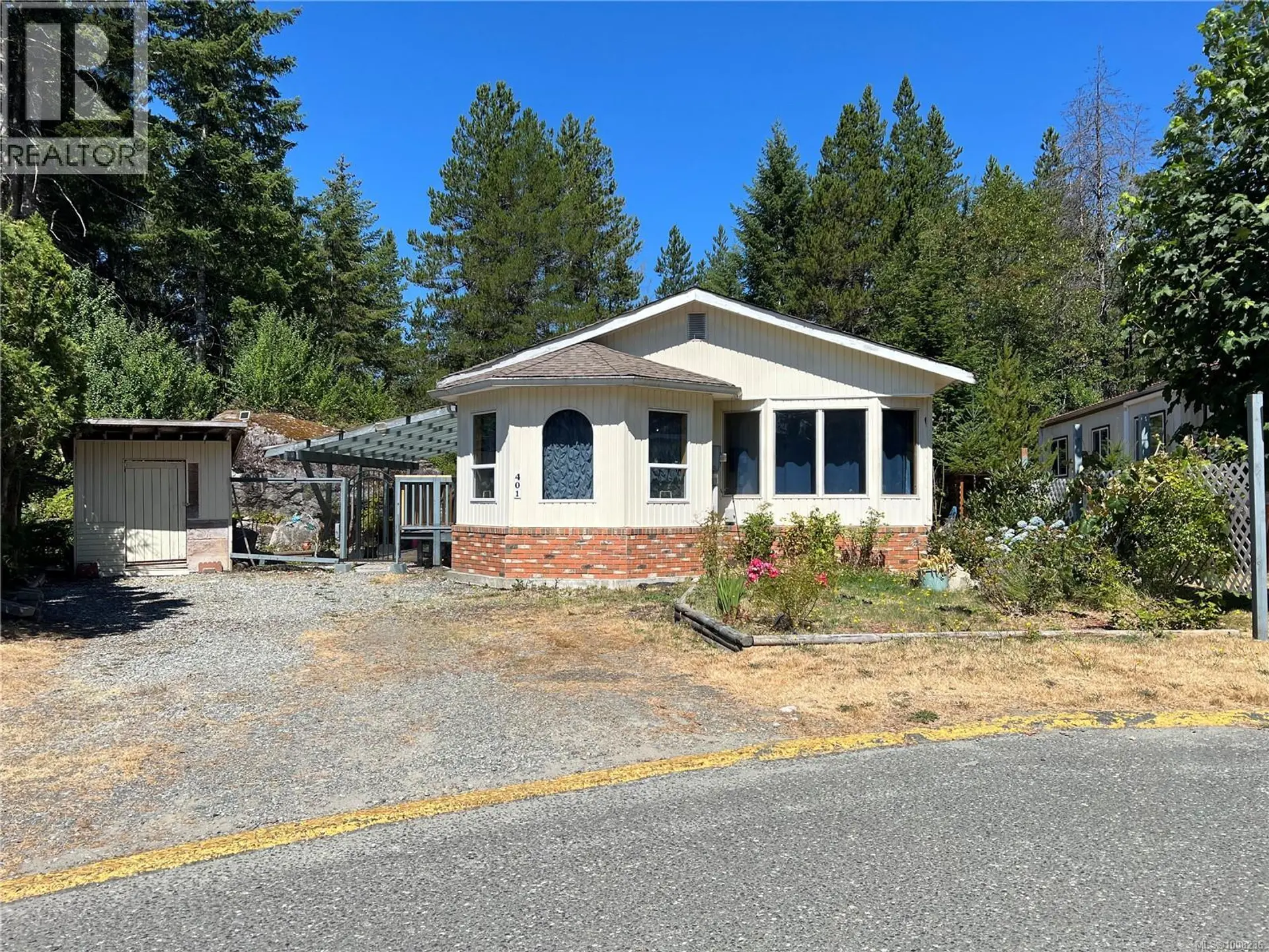 Property at 401 Conuma Dr, Gold River, BC