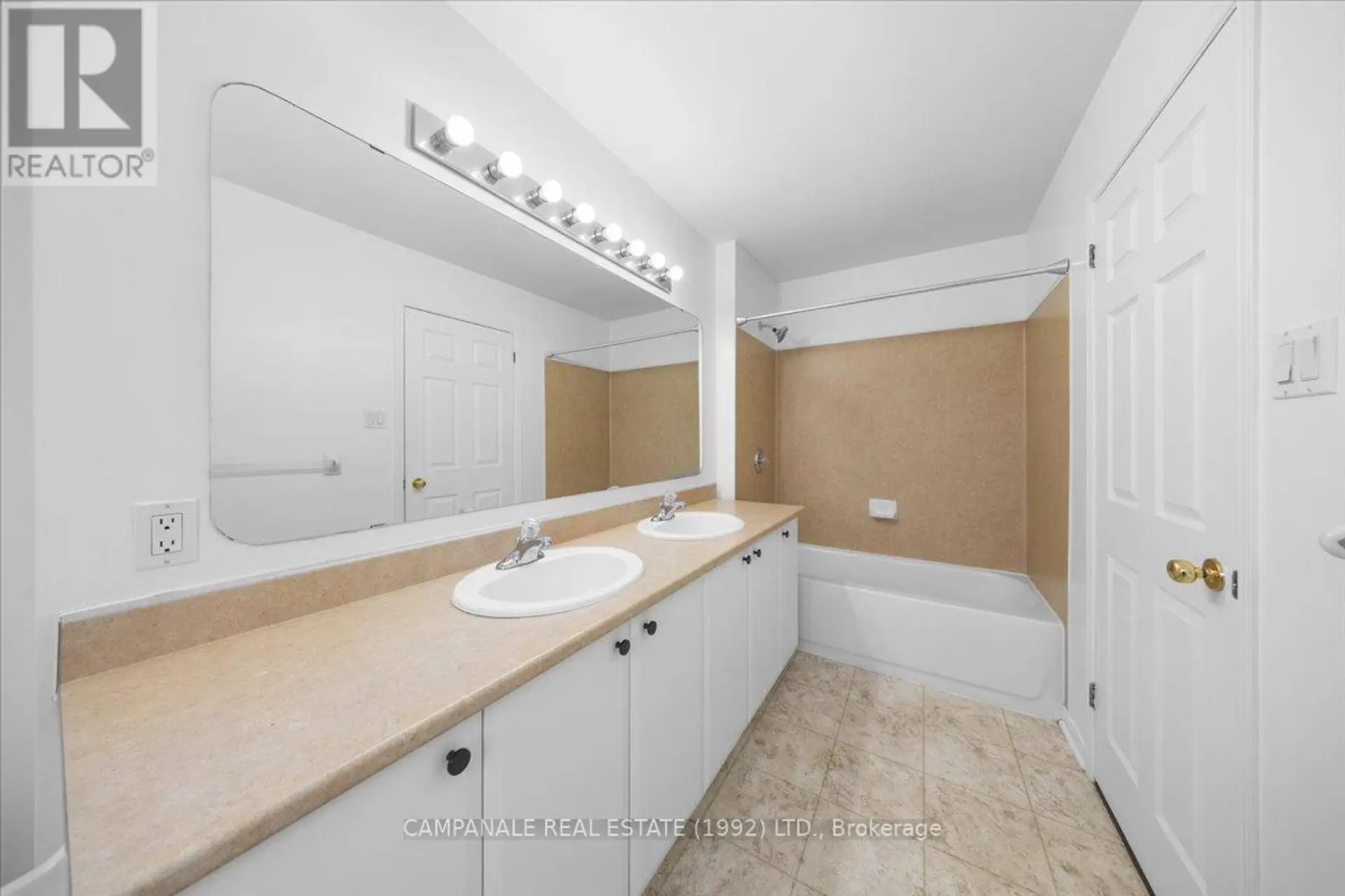 139 SAWMILL PRIVATE - Image 12