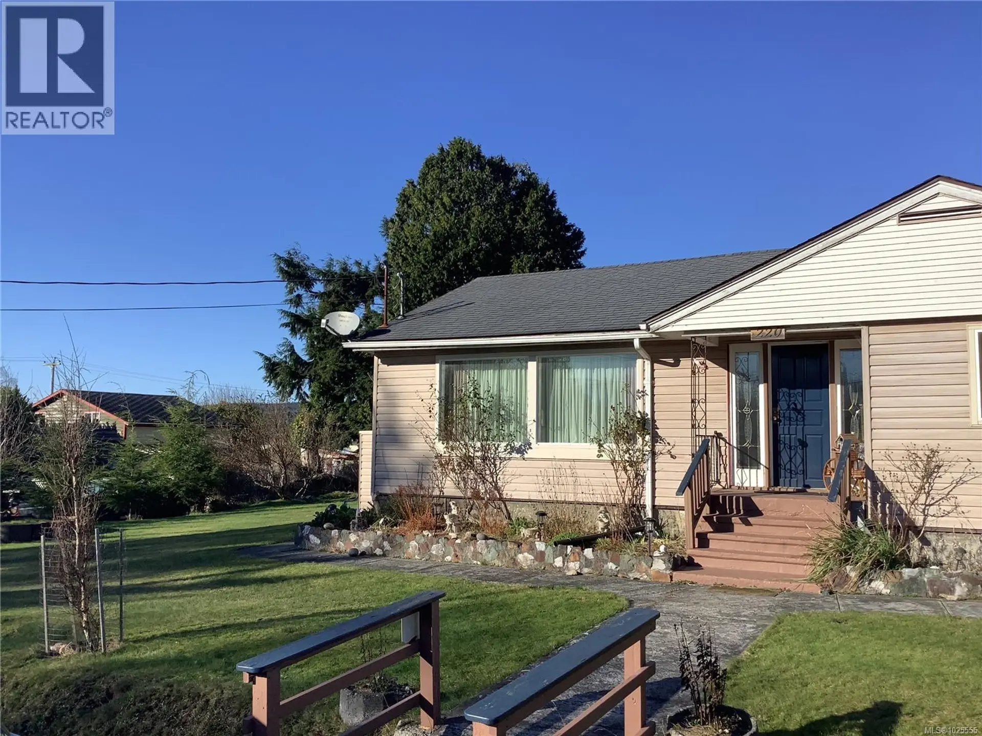 Property at 220 17TH AVE, Sointula, BC