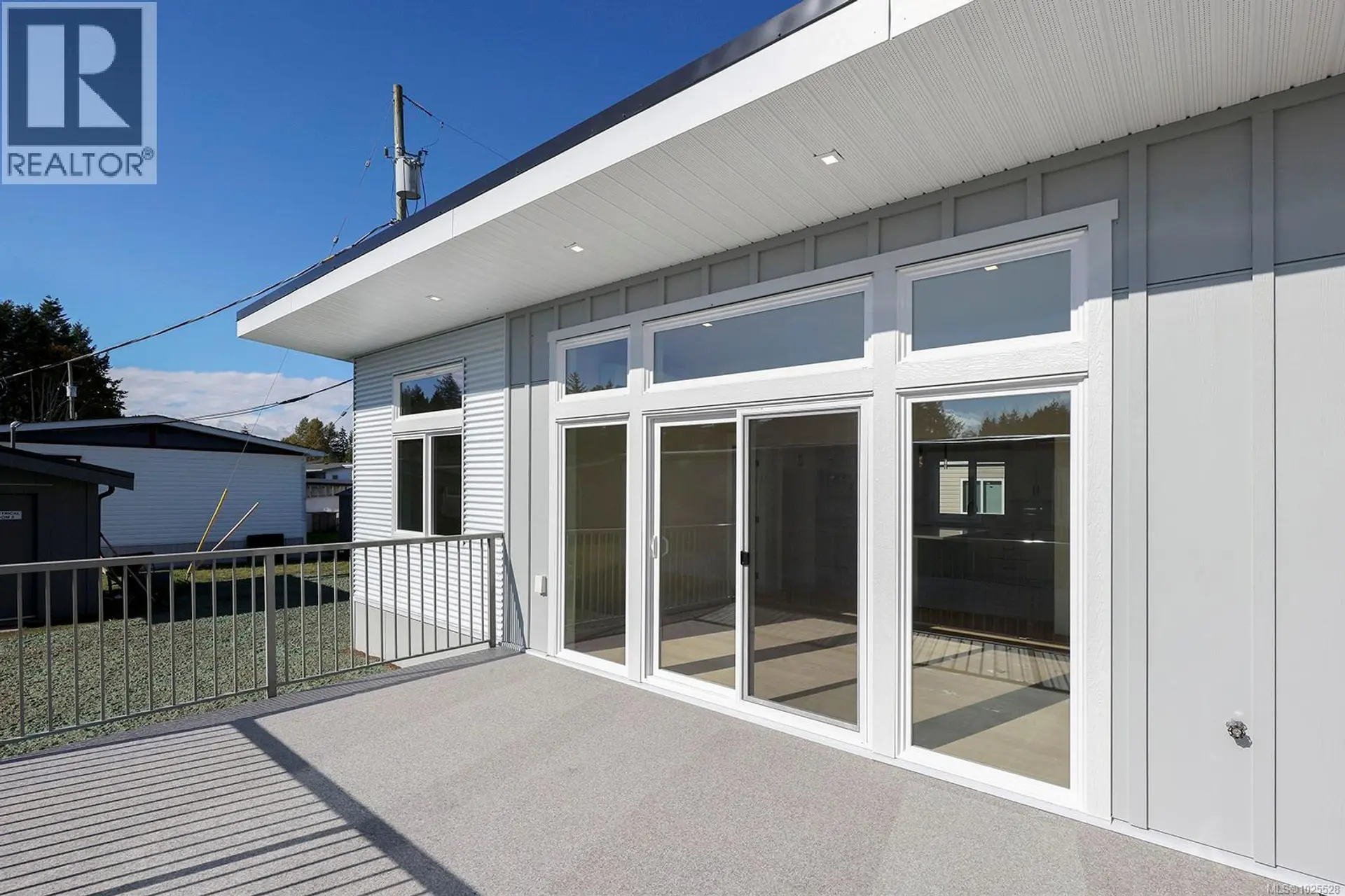 Property at #16 1240 WILKINSON RD, Comox, BC