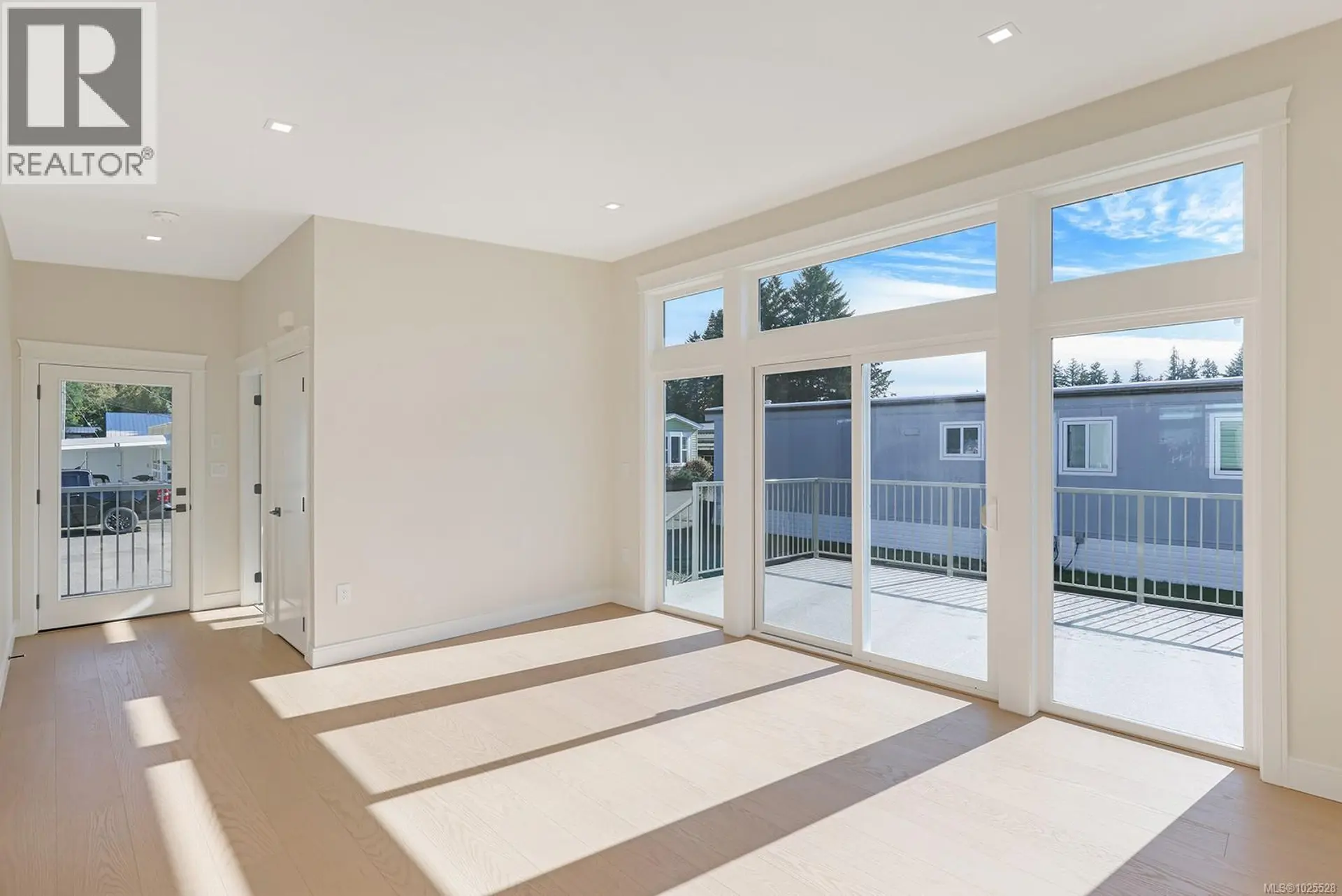 Property at #16 1240 WILKINSON RD, Comox, BC