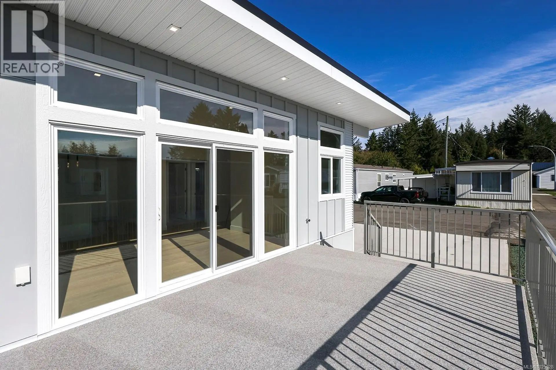 Property at #16 1240 WILKINSON RD, Comox, BC