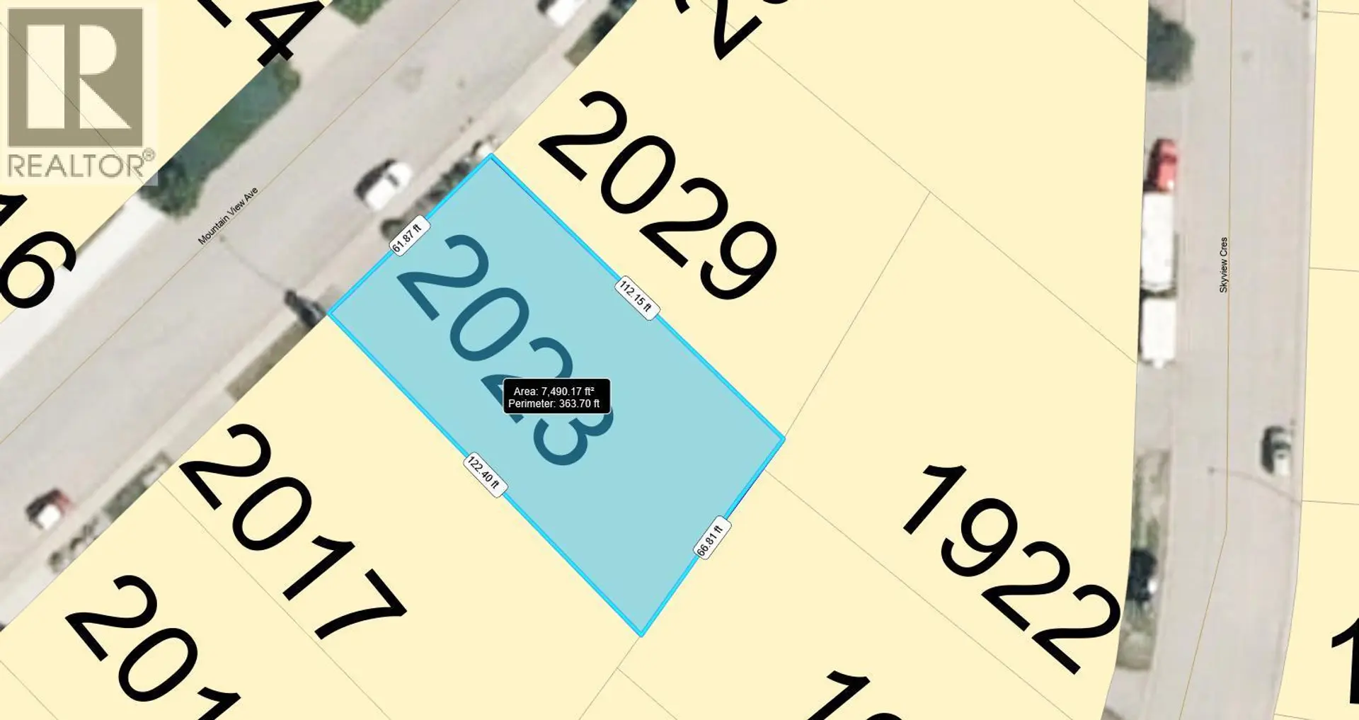 Property at 2023 MOUNTAIN VIEW AVENUE, Lumby, BC