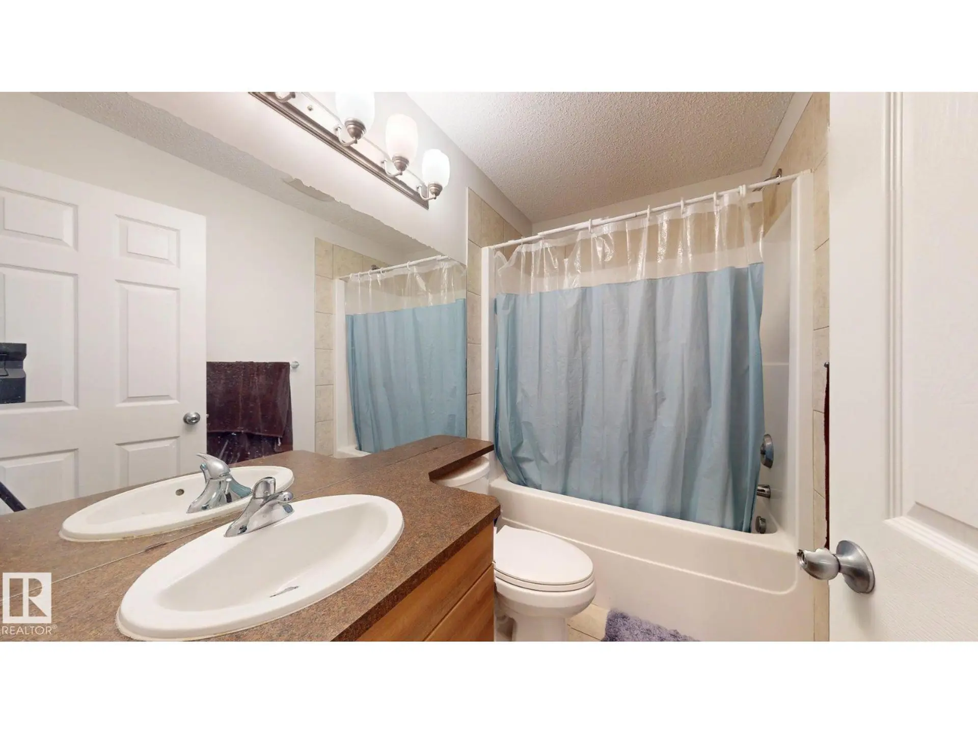 1030 177A ST SW - Image 17