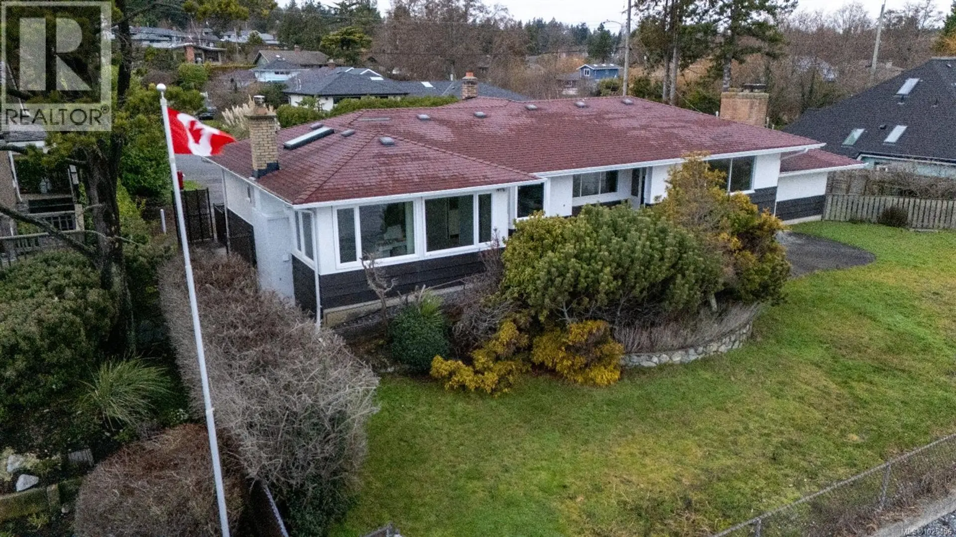 Property at 3767 WARING PL, Saanich, BC