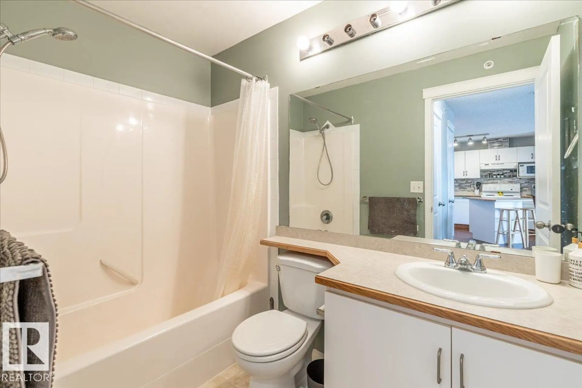 #523 10535 122 ST NW NW - Image 14