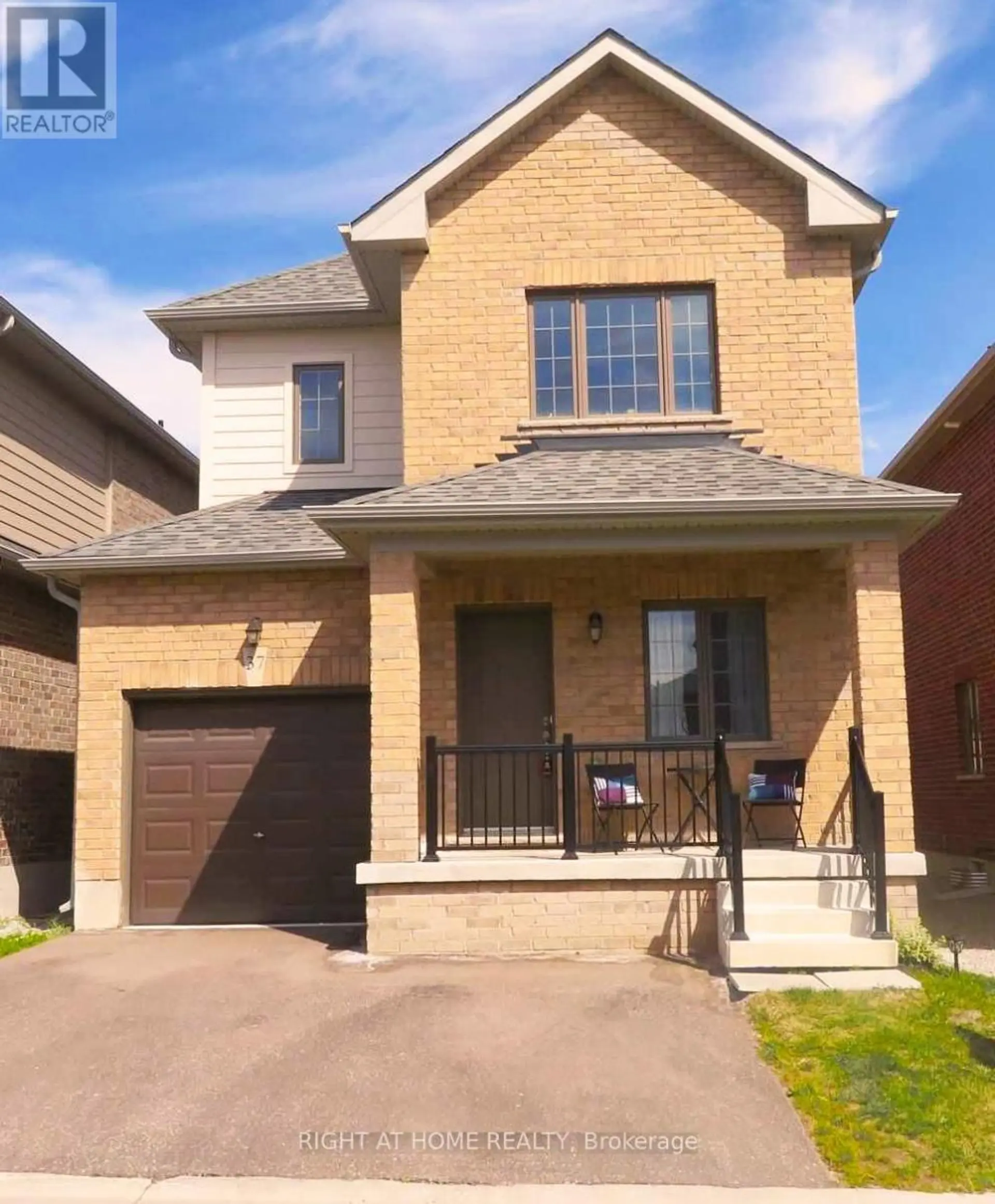 37 BEDFORD ESTATES CRESCENT - Image 1