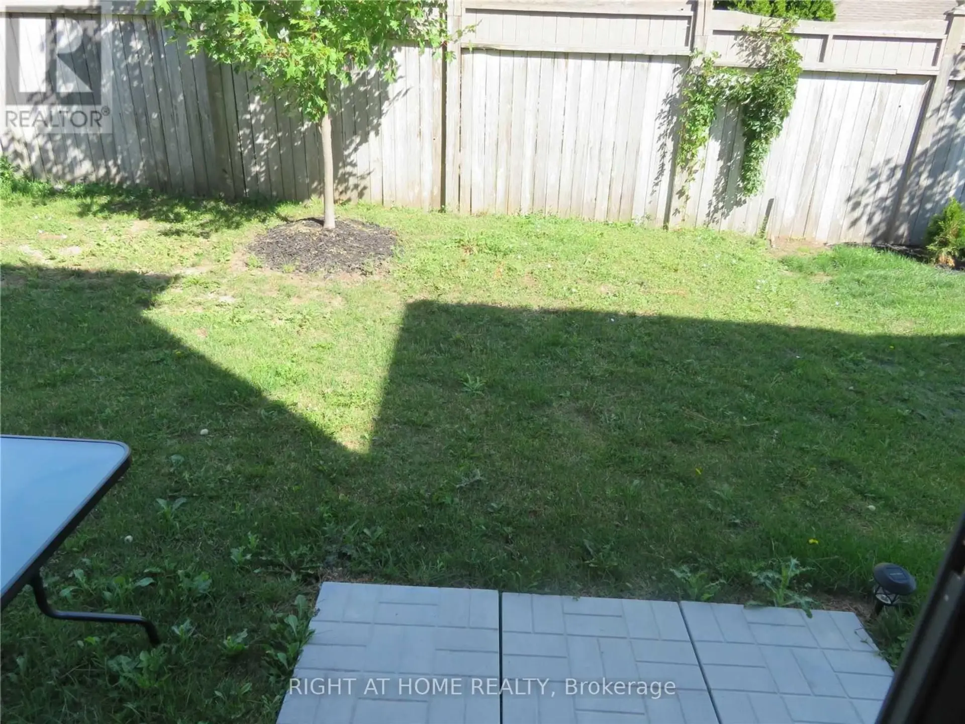 37 BEDFORD ESTATES CRESCENT - Image 11