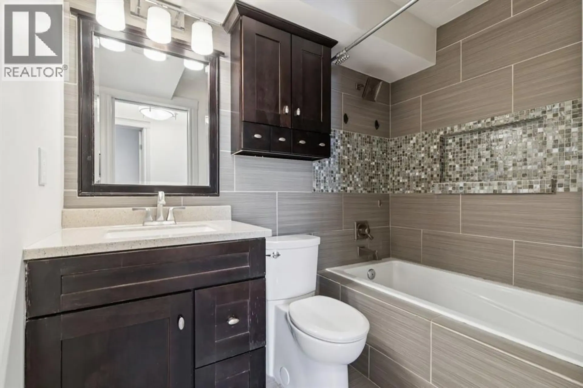 #6 1607 26 AVENUE SW - Image 16