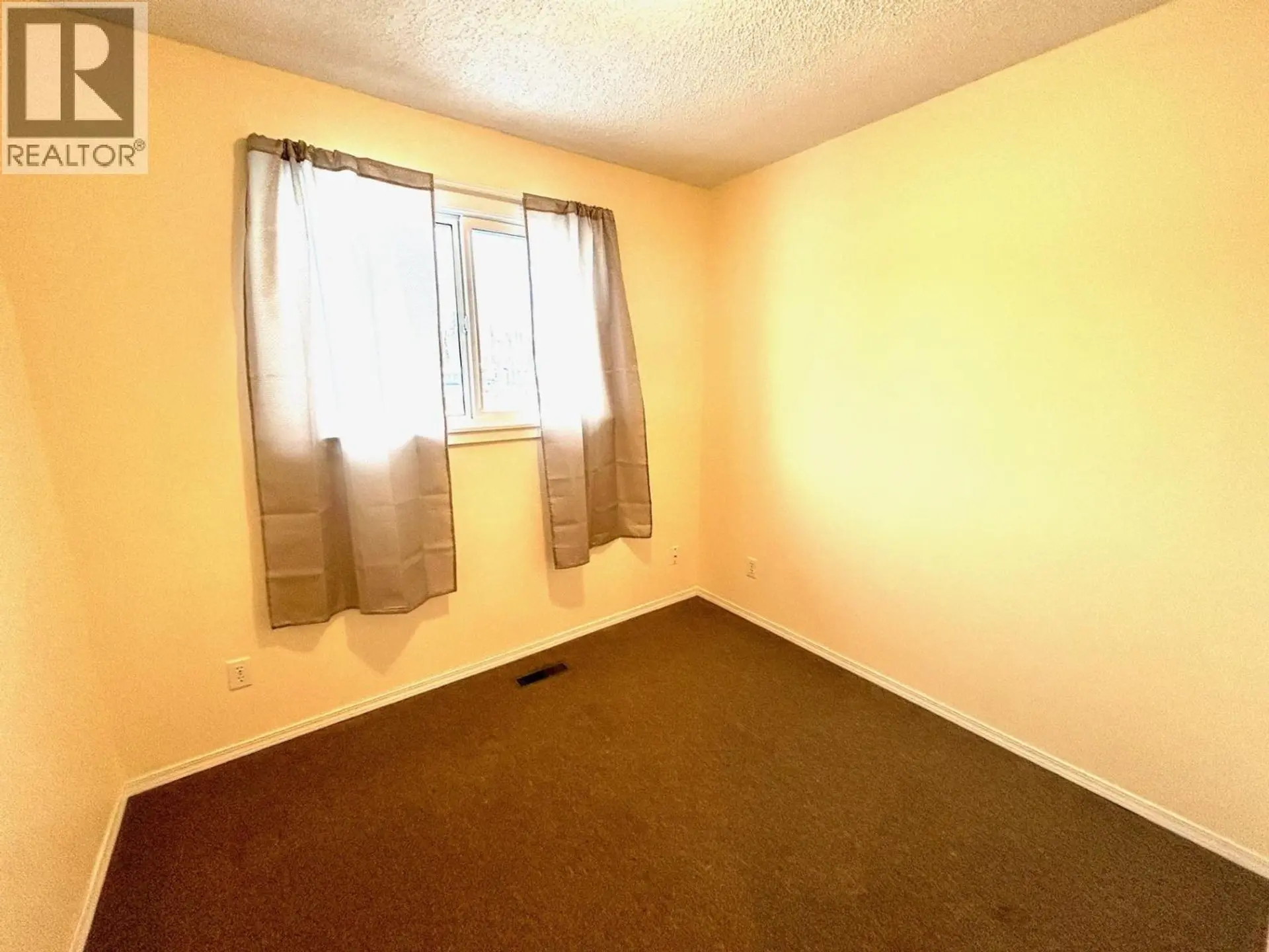 Property at 5227 COTTONWOOD ROAD, Fort Nelson, BC