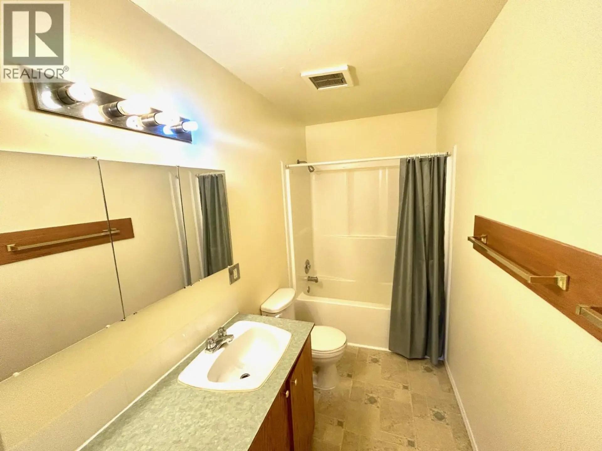 Property at 5227 COTTONWOOD ROAD, Fort Nelson, BC