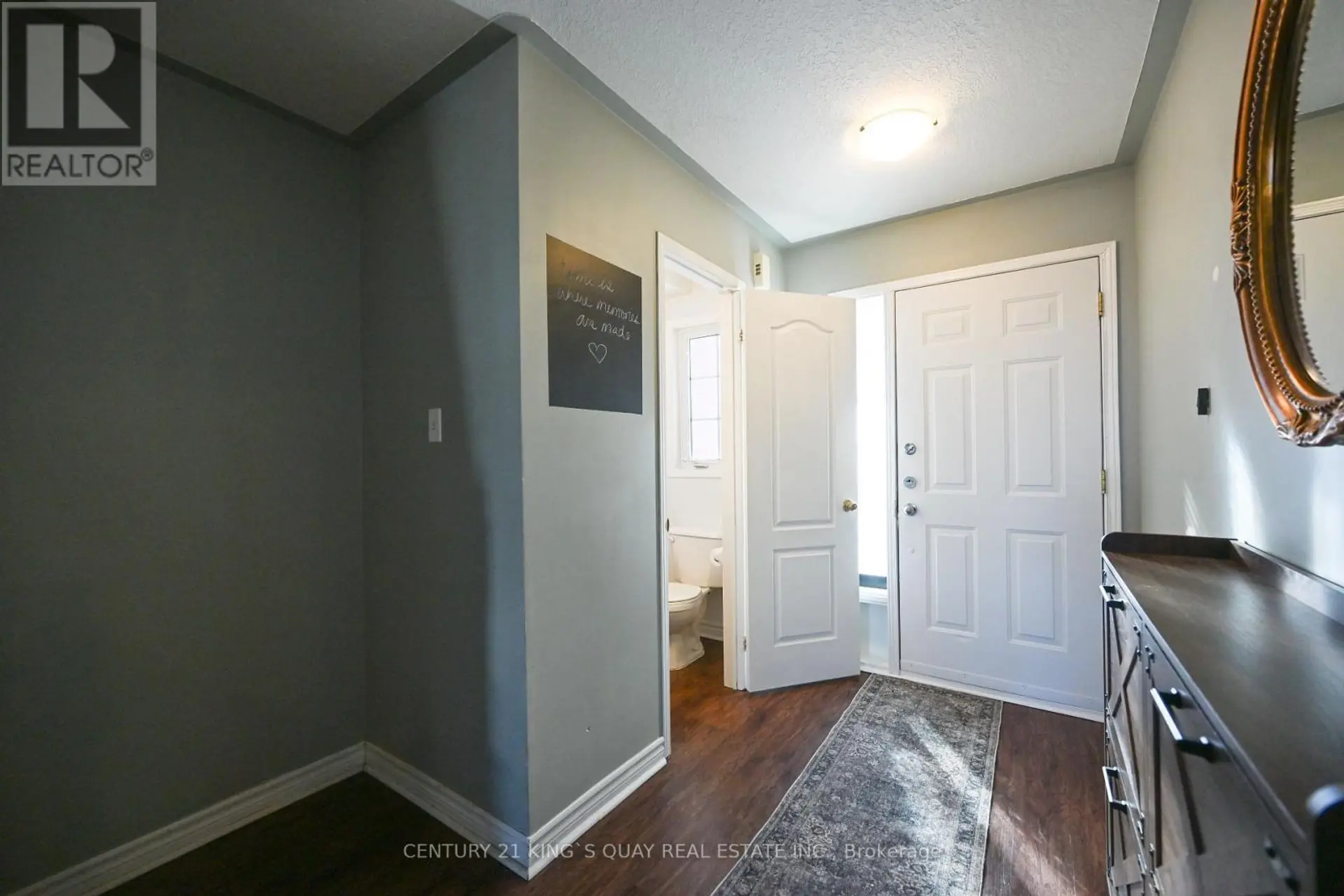 50 CRITTENDEN DRIVE - Image 2