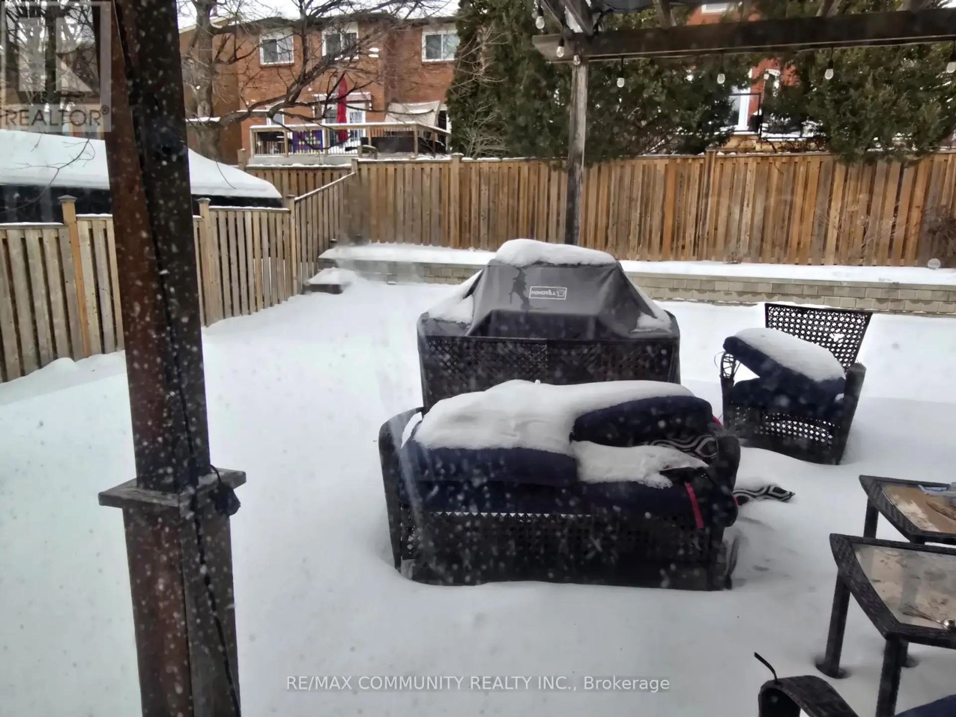 8 CARMICHAEL DRIVE N - Image 16
