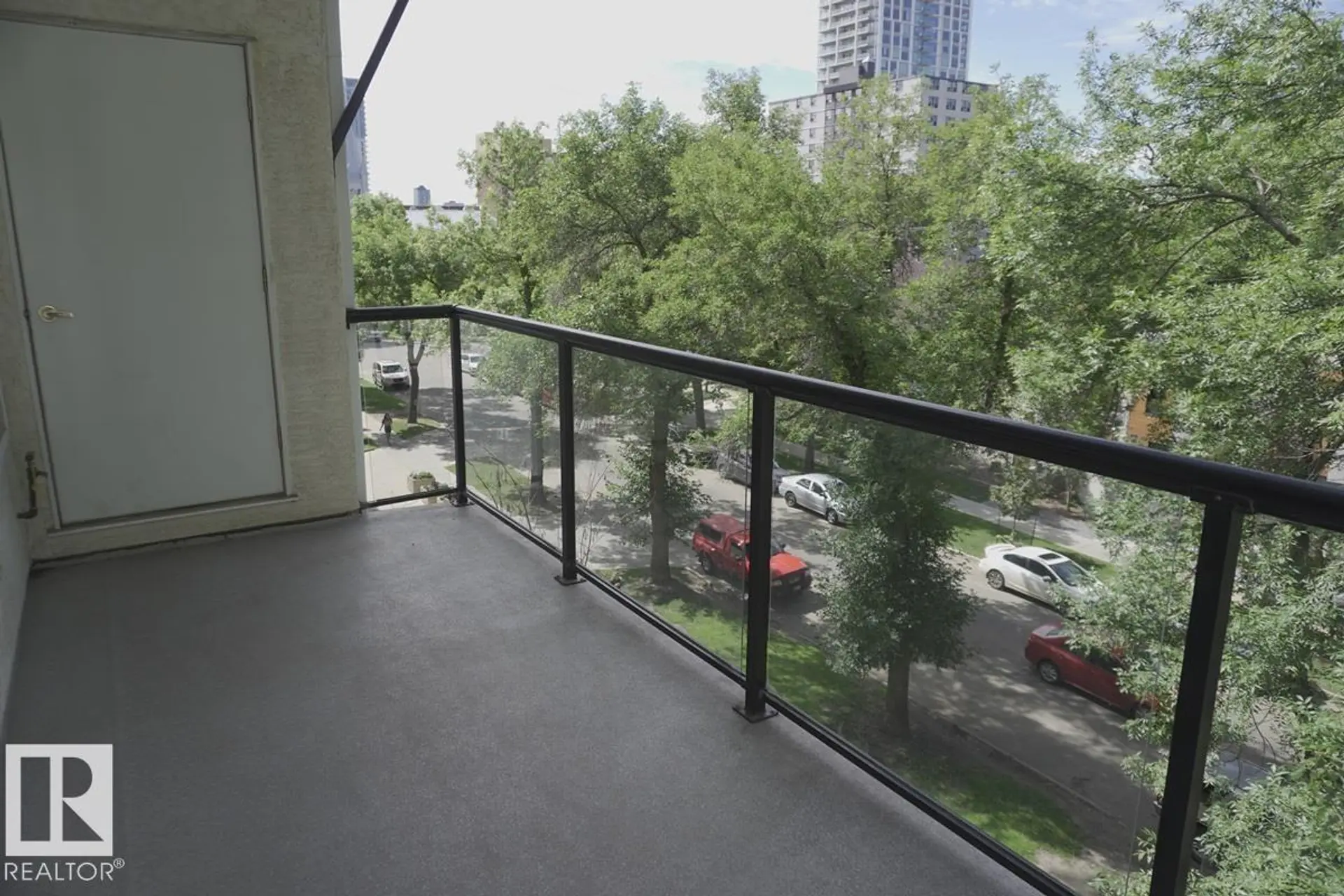 #434 10023 110 ST NW - Image 17