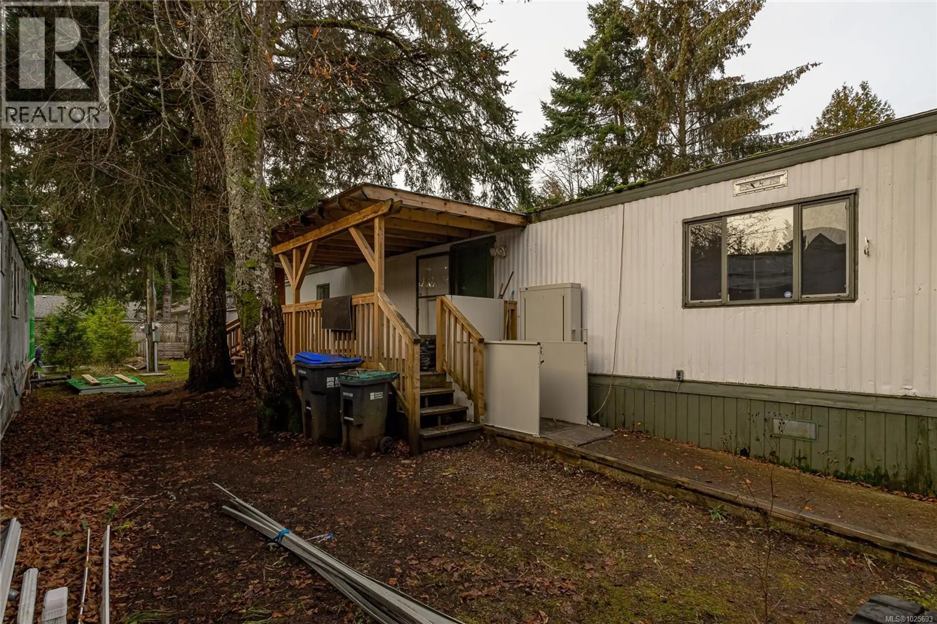 Property at #2 161 HORNE LAKE RD, Qualicum Beach, BC