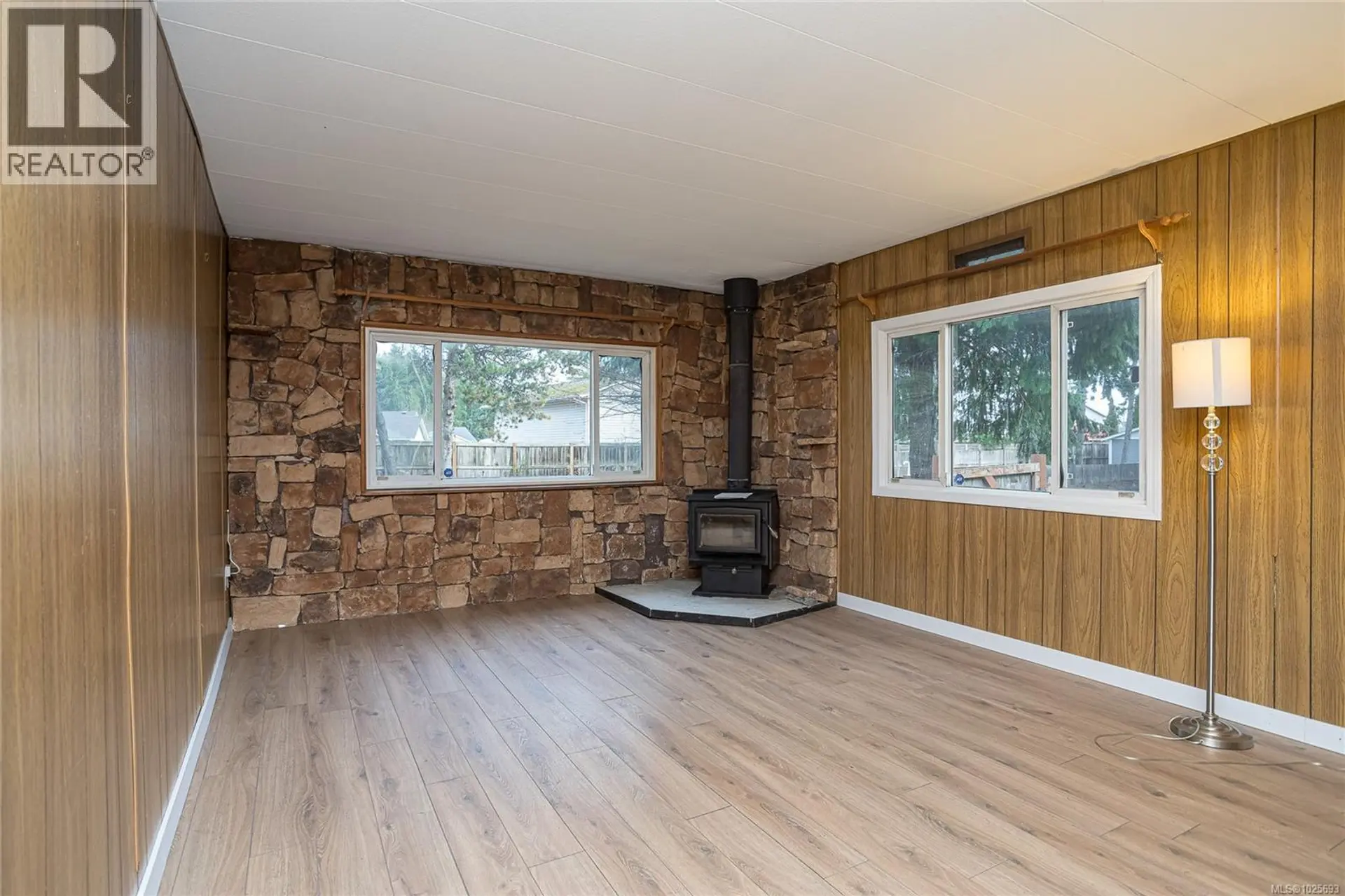 Property at #2 161 HORNE LAKE RD, Qualicum Beach, BC