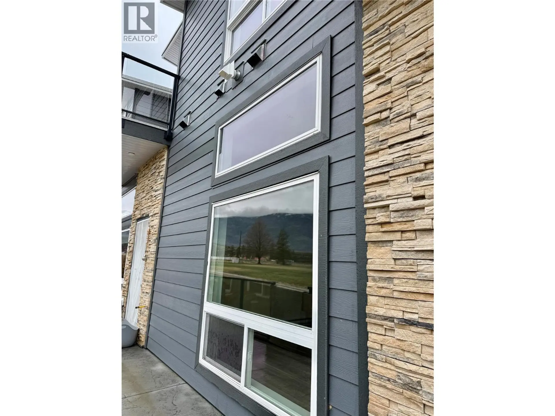 Property at #104 937 SPILLWAY ROAD, Oliver, BC