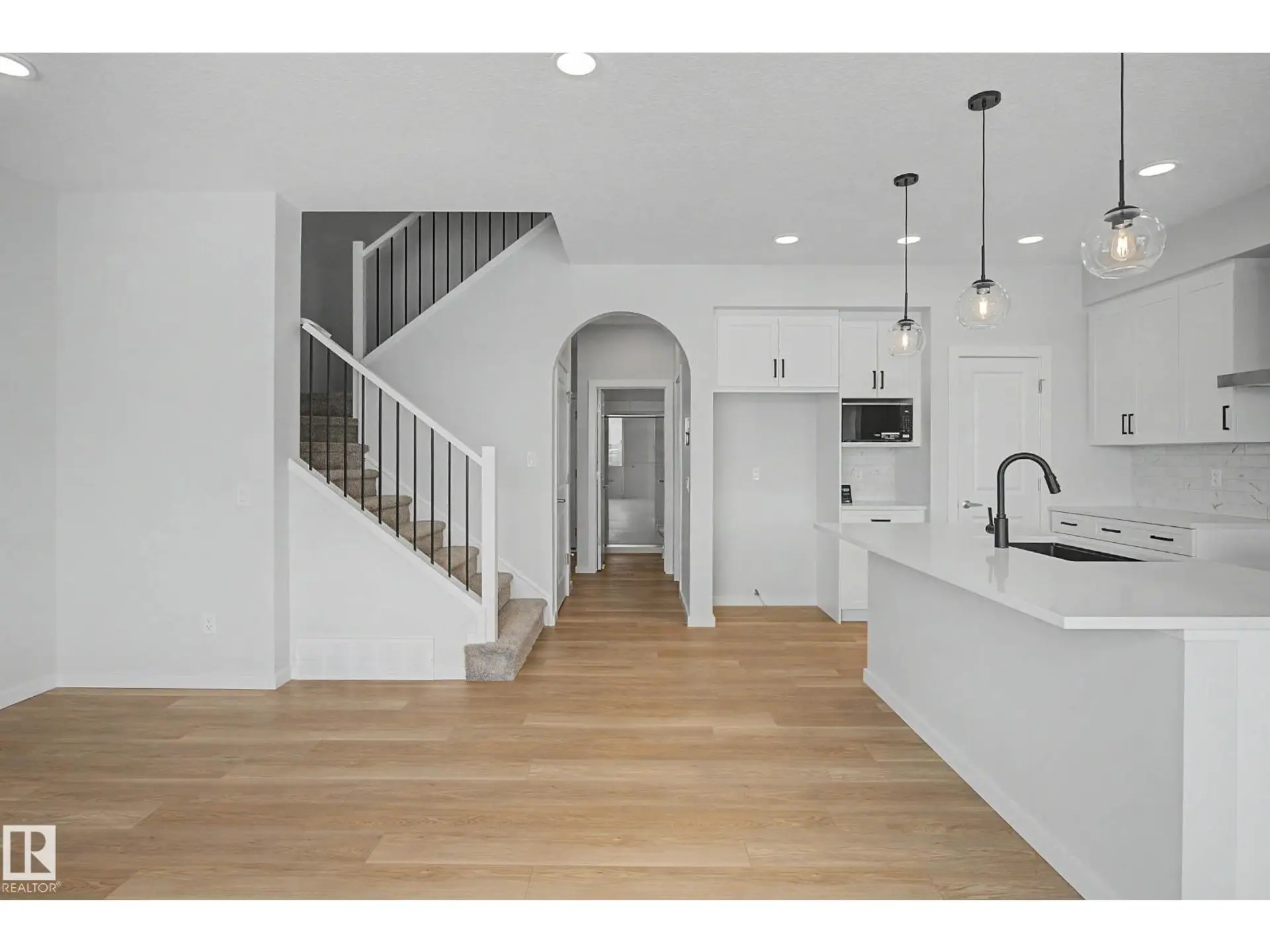 5433 HAWTHORN RUN SW - Image 4