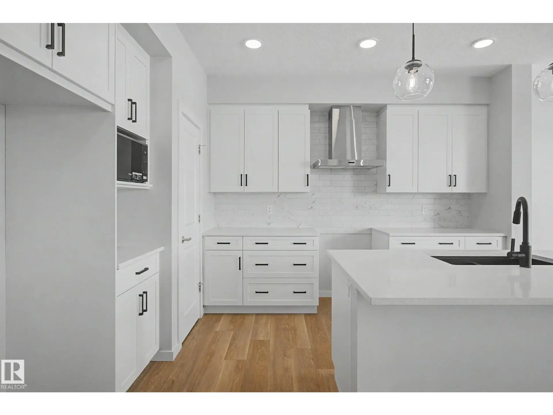 5433 HAWTHORN RUN SW - Image 6