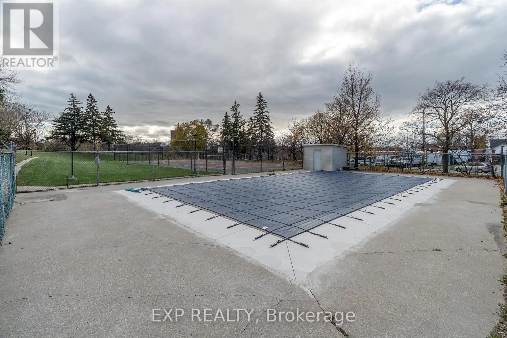 #714 45 SUNRISE AVENUE - Image 19