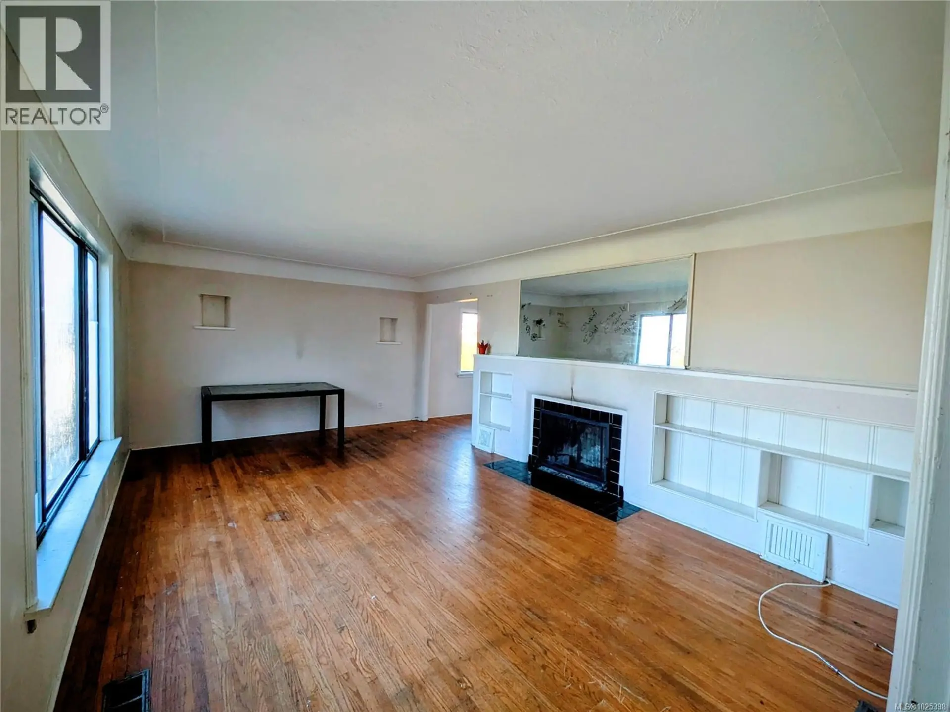 Property at 3661 CRAIGMILLAR AVE, Saanich, BC