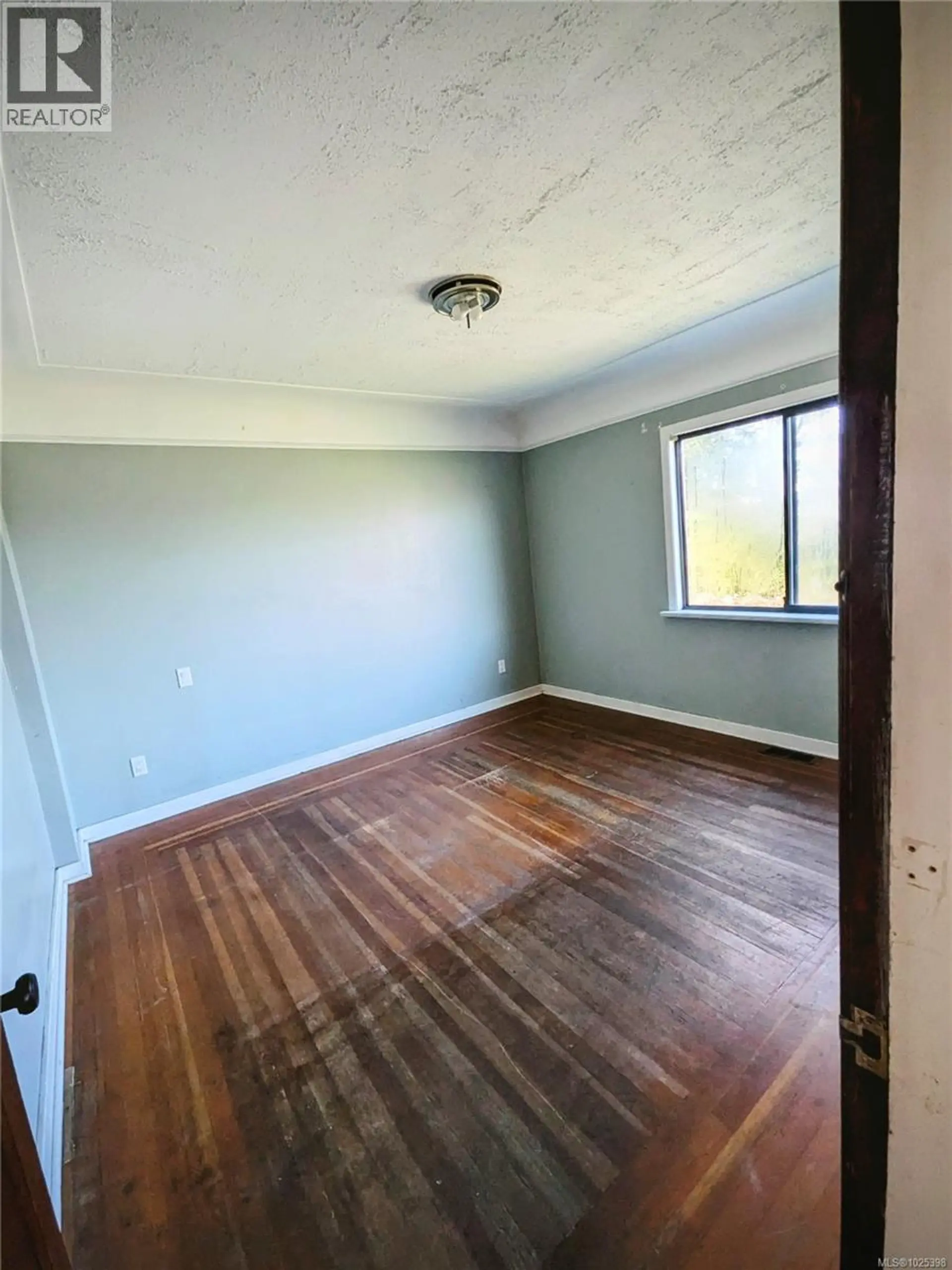 Property at 3661 CRAIGMILLAR AVE, Saanich, BC