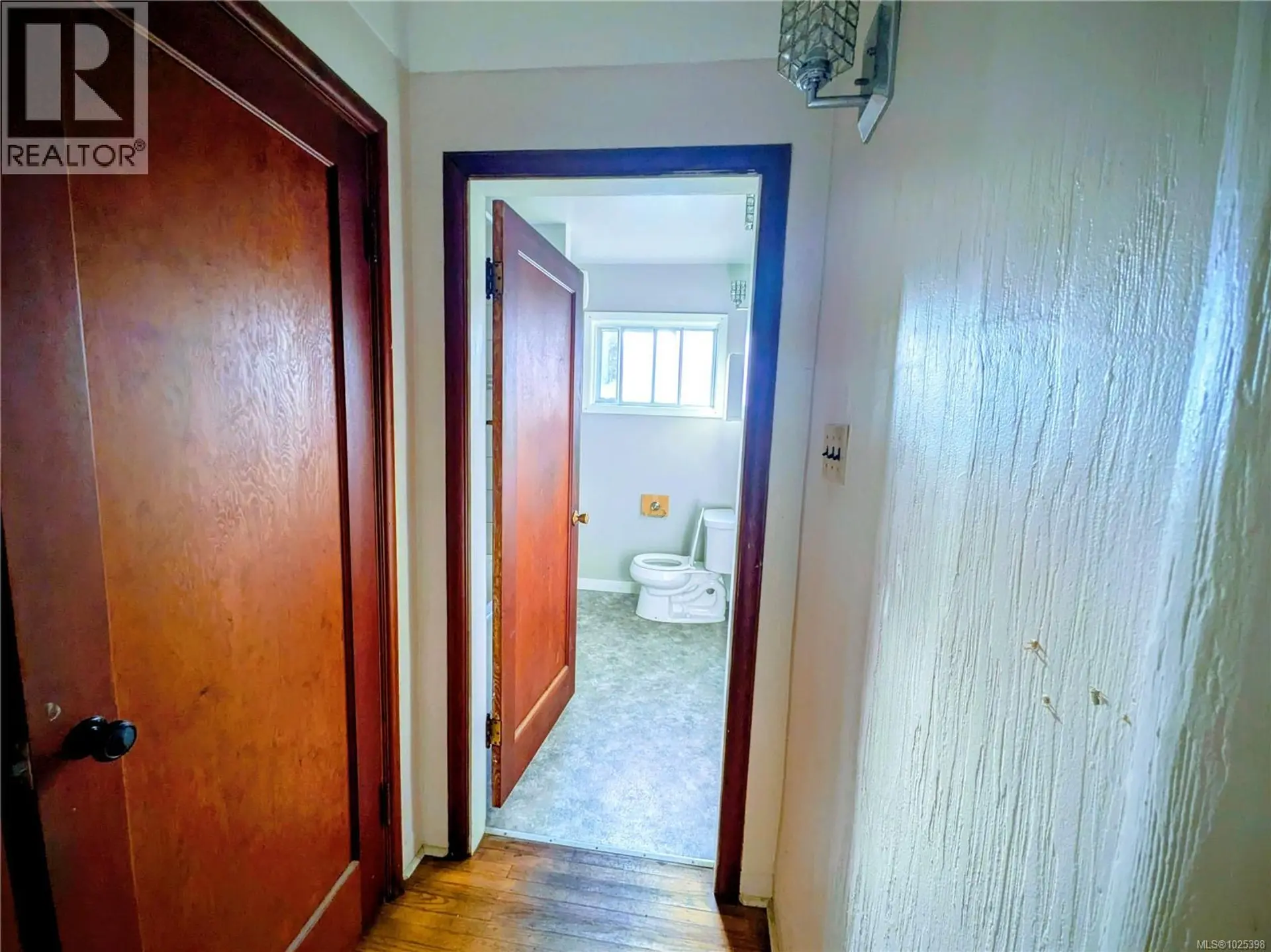 Property at 3661 CRAIGMILLAR AVE, Saanich, BC